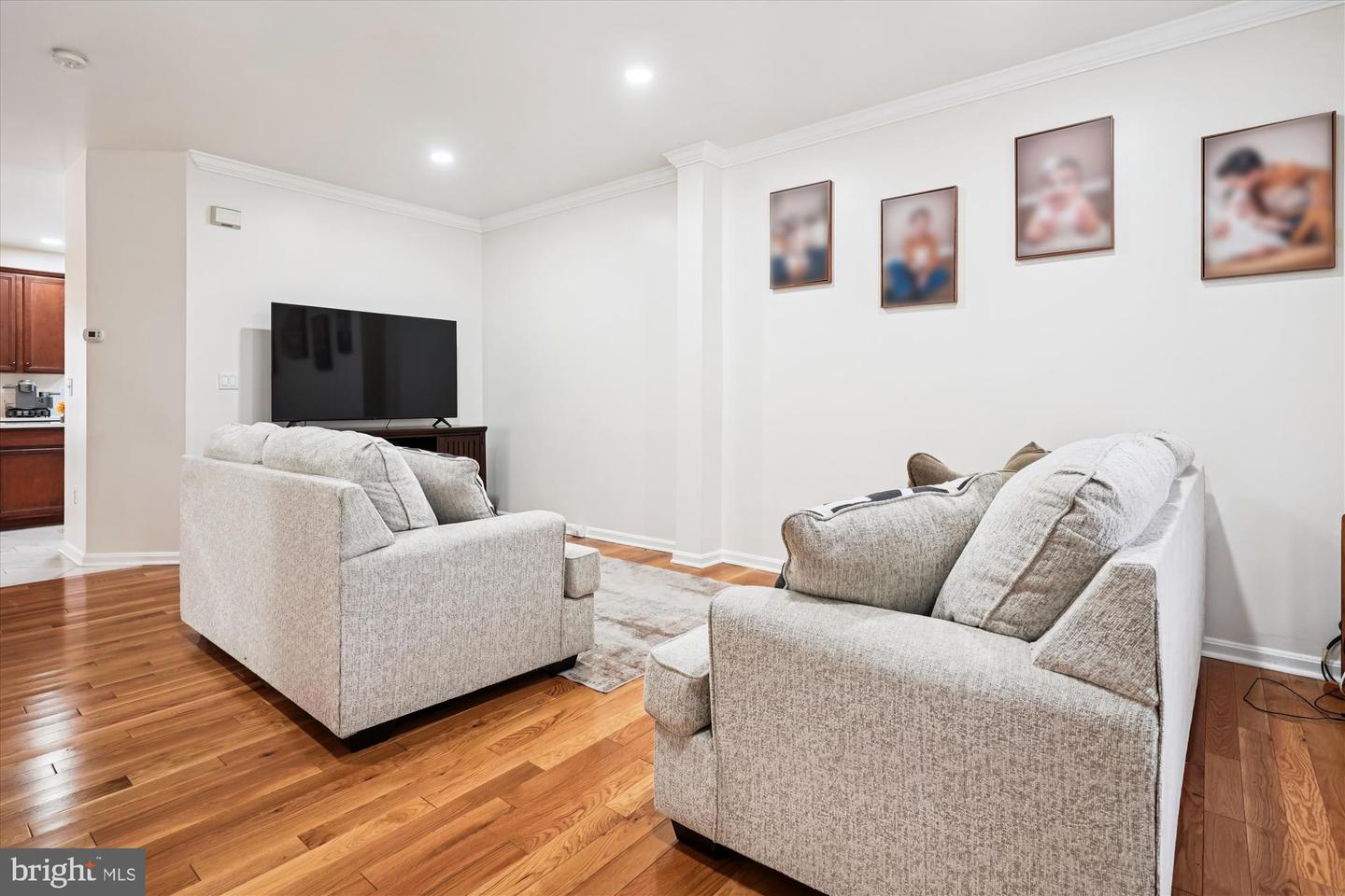 Woodbridge, Virginia, 22191, United States, 3 Bedrooms Bedrooms, ,4 BathroomsBathrooms,Residential,For Sale,1989023