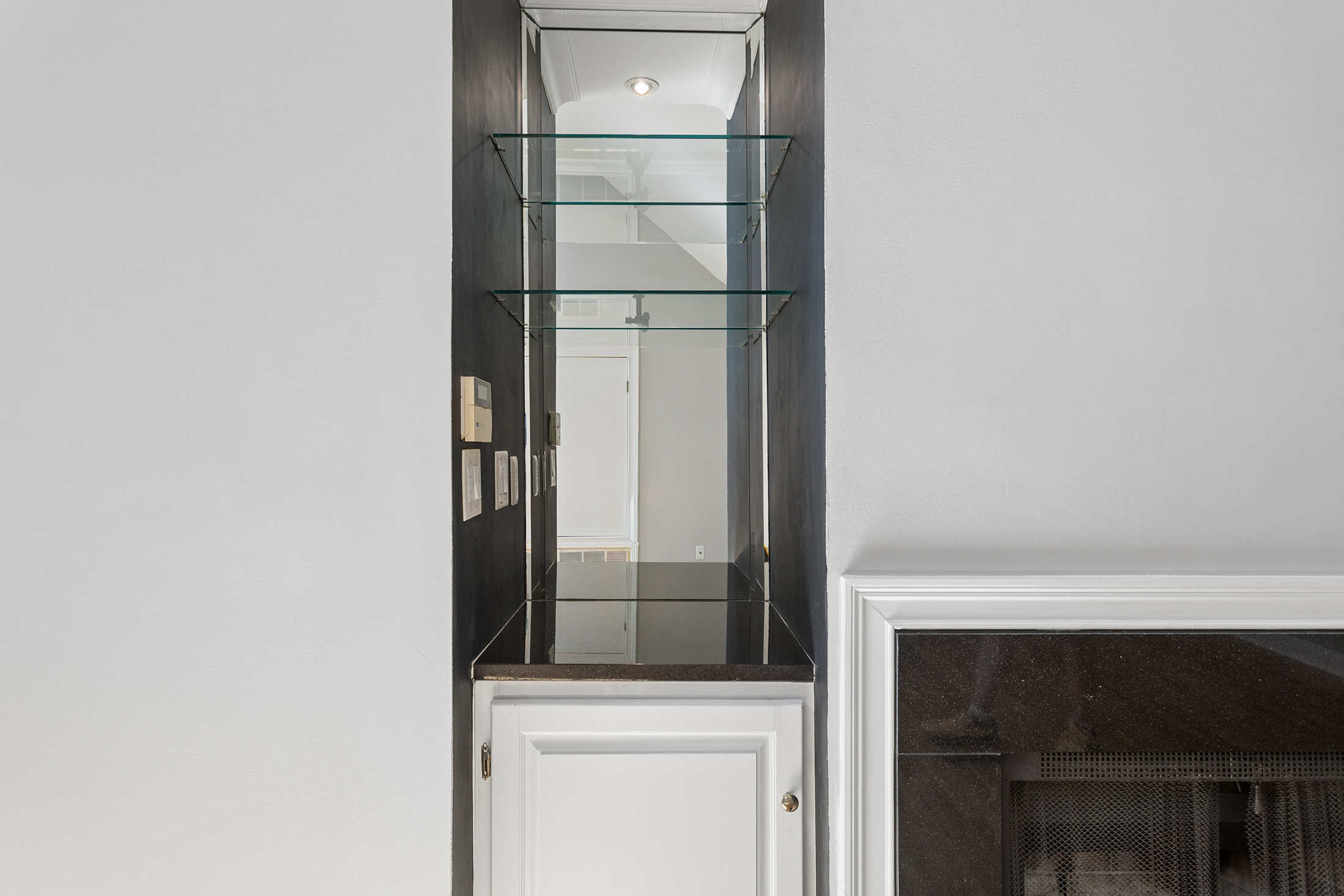  Spacious Midtown Condo with a Rooftop Patio, Storage Unit, and Bonus Room - 物件實景