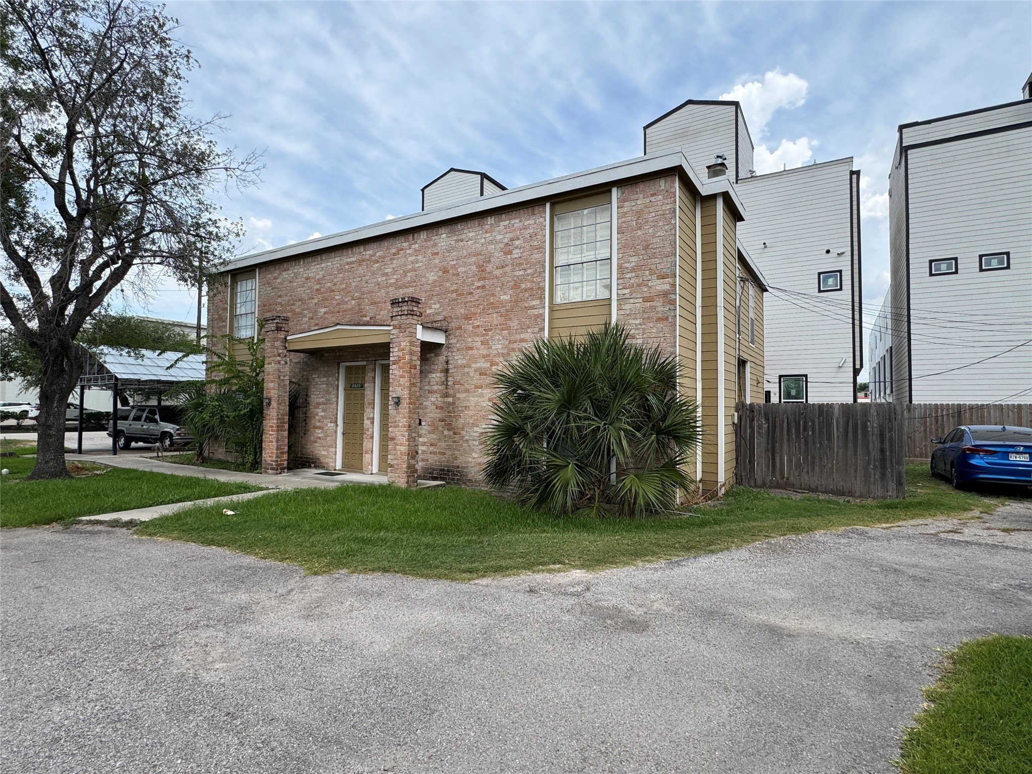 Houston, Texas, 77057, United States, 3 Bedrooms Bedrooms, ,3 BathroomsBathrooms,Residential,For Sale,1921662