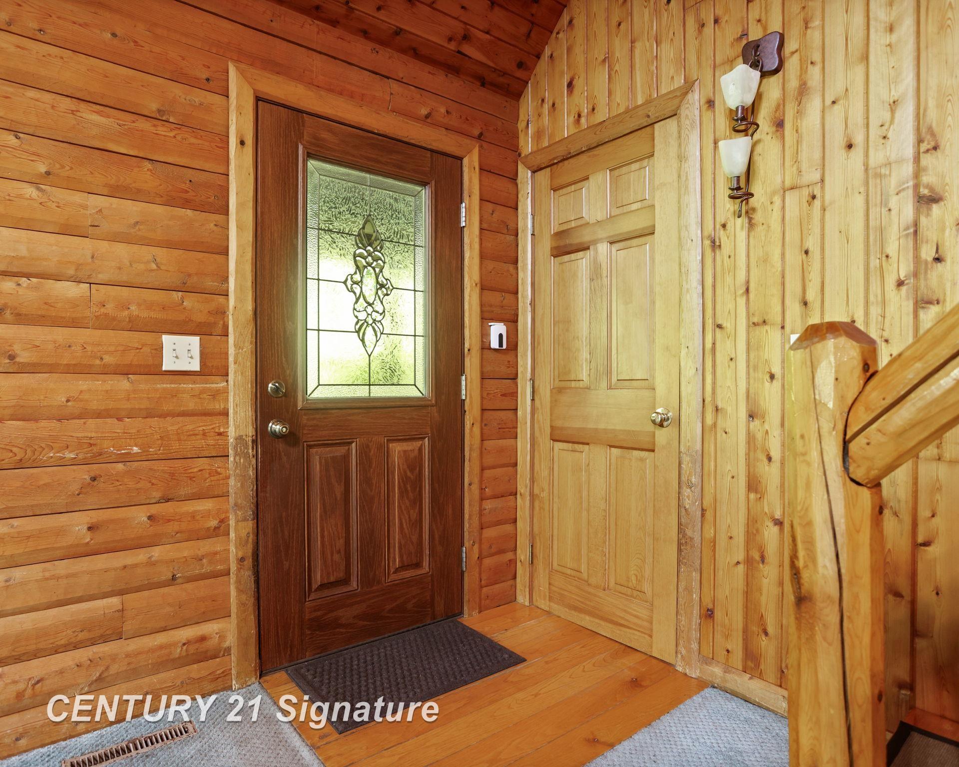 Chesaning, Michigan, 48616, United States, 4 Bedrooms Bedrooms, ,3 BathroomsBathrooms,Residential,For Sale,1980512