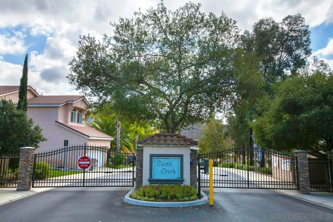 Escondido, California, 92026, United States, 3 Bedrooms Bedrooms, ,3 BathroomsBathrooms,Residential,For Sale,2003359