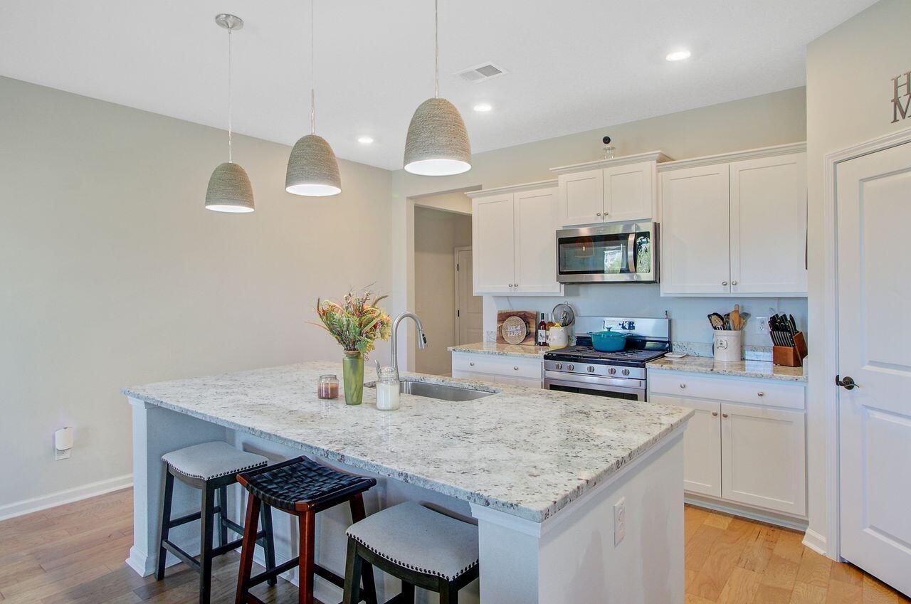 Johns Island, South Carolina, 29455, United States, 4 Bedrooms Bedrooms, ,2 BathroomsBathrooms,Residential,For Sale,1967653