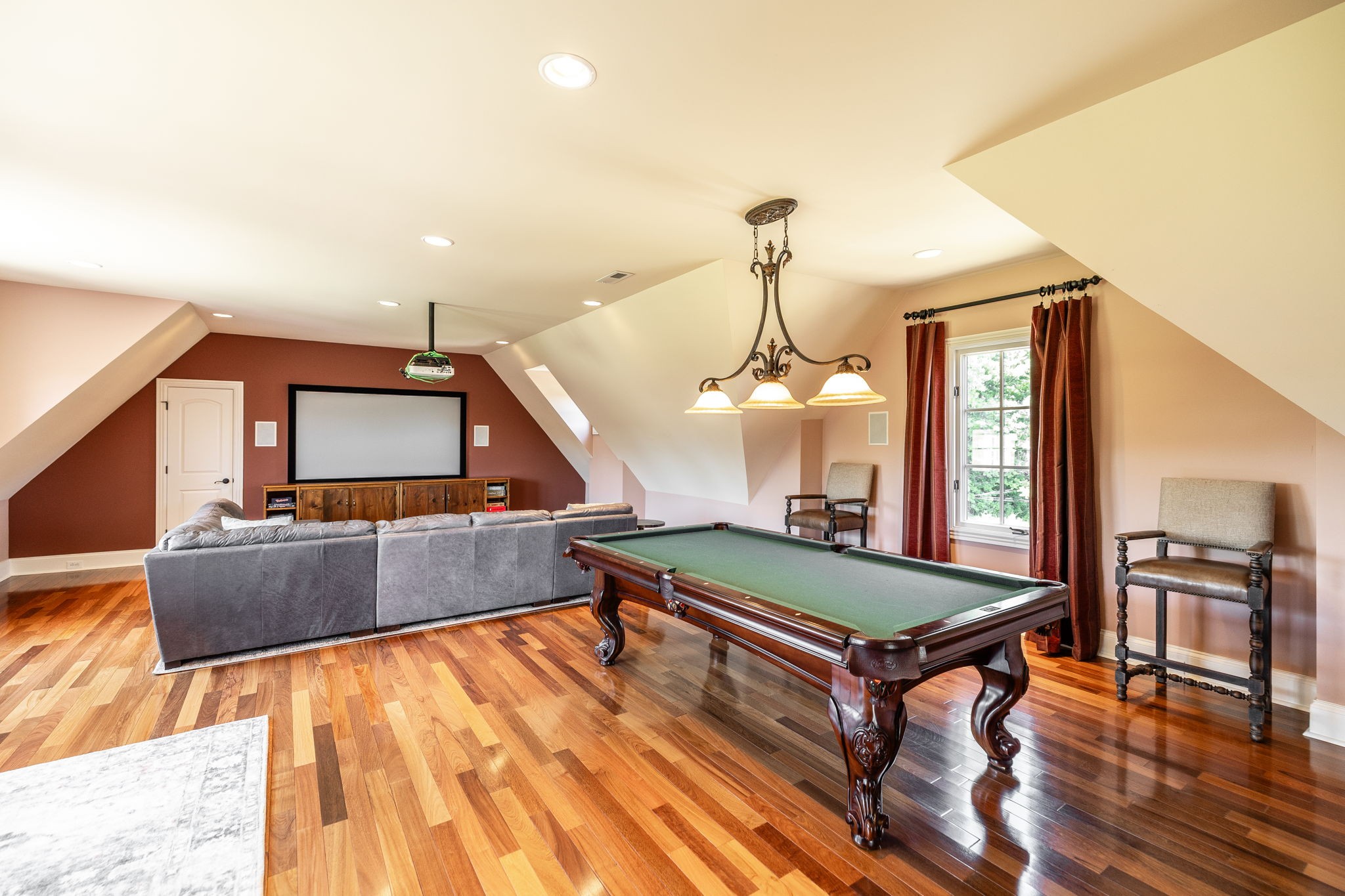 Greenbrier, Tennessee, 37073, United States, 5 Bedrooms Bedrooms, ,6 BathroomsBathrooms,Residential,For Sale,1827902