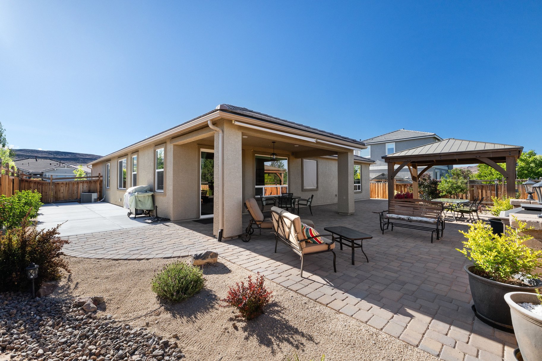  Welcome to 7239 Early Dawn Court, located in desirable Wingfield Springs - 物件實景