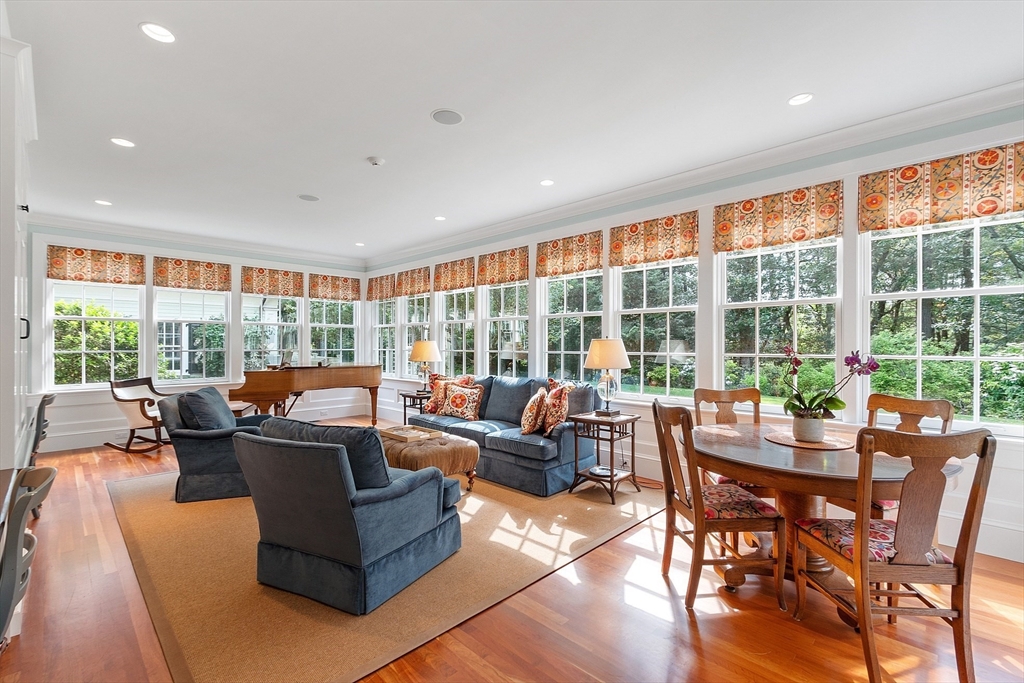 Concord, Massachusetts, 01742, United States, 6 Bedrooms Bedrooms, ,7 BathroomsBathrooms,Residential,For Sale,1938993