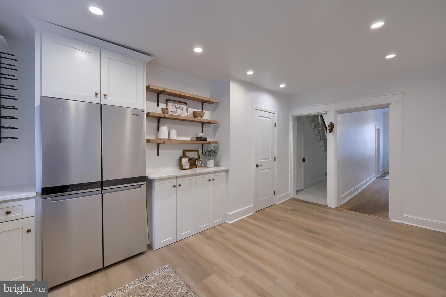 Lancaster, Pennsylvania, 17603, United States, 4 Bedrooms Bedrooms, ,2 BathroomsBathrooms,Residential,For Sale,1955843