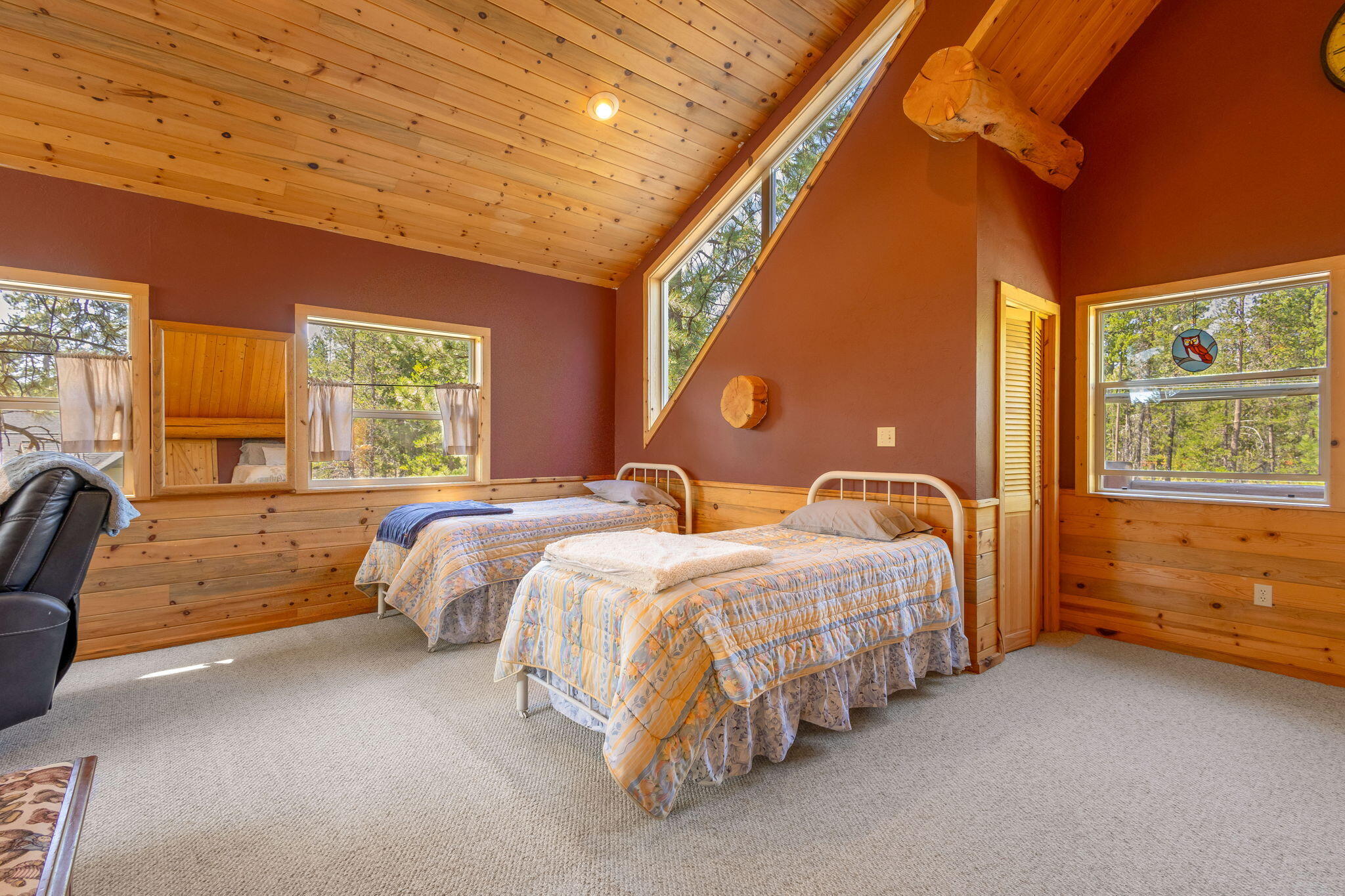 Bend, Oregon, 97707, United States, 3 Bedrooms Bedrooms, ,2 BathroomsBathrooms,Residential,For Sale,1983527