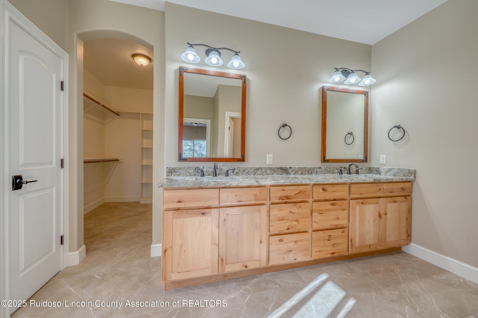 Ruidoso, New Mexico, 88345, United States, 4 Bedrooms Bedrooms, ,4 BathroomsBathrooms,Residential,For Sale,2006440