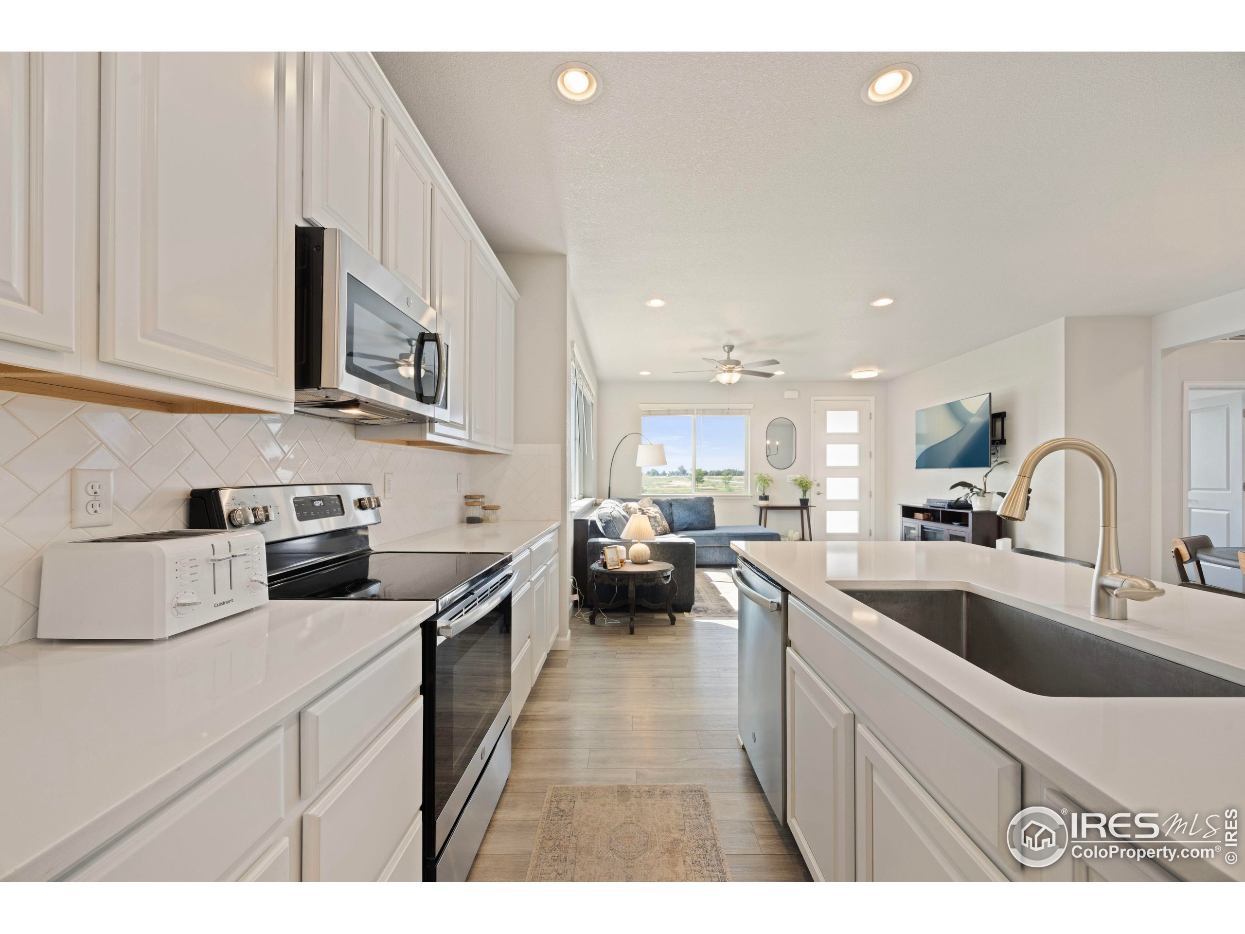 Windsor, Colorado, 80550, United States, 2 Bedrooms Bedrooms, ,1 BathroomBathrooms,Residential,For Sale,1906534