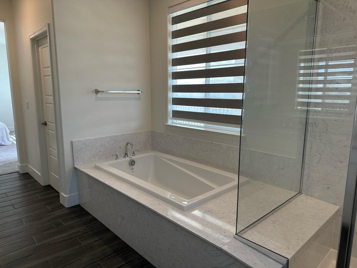 Sacramento, California, 95835, United States, 4 Bedrooms Bedrooms, ,3 BathroomsBathrooms,Residential,For Sale,1841936