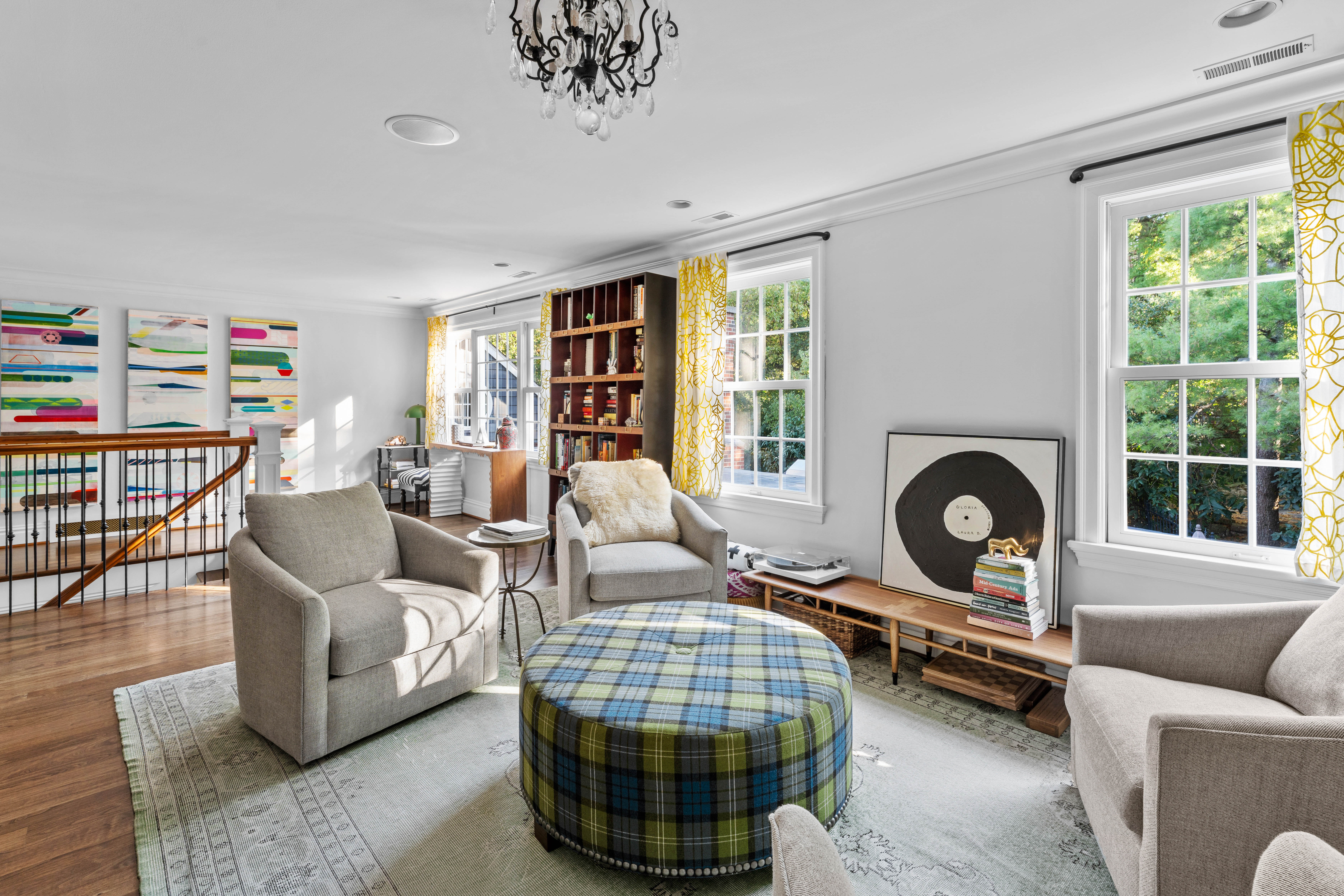  Stunning Private Estate Tucked Away on one of Ladue