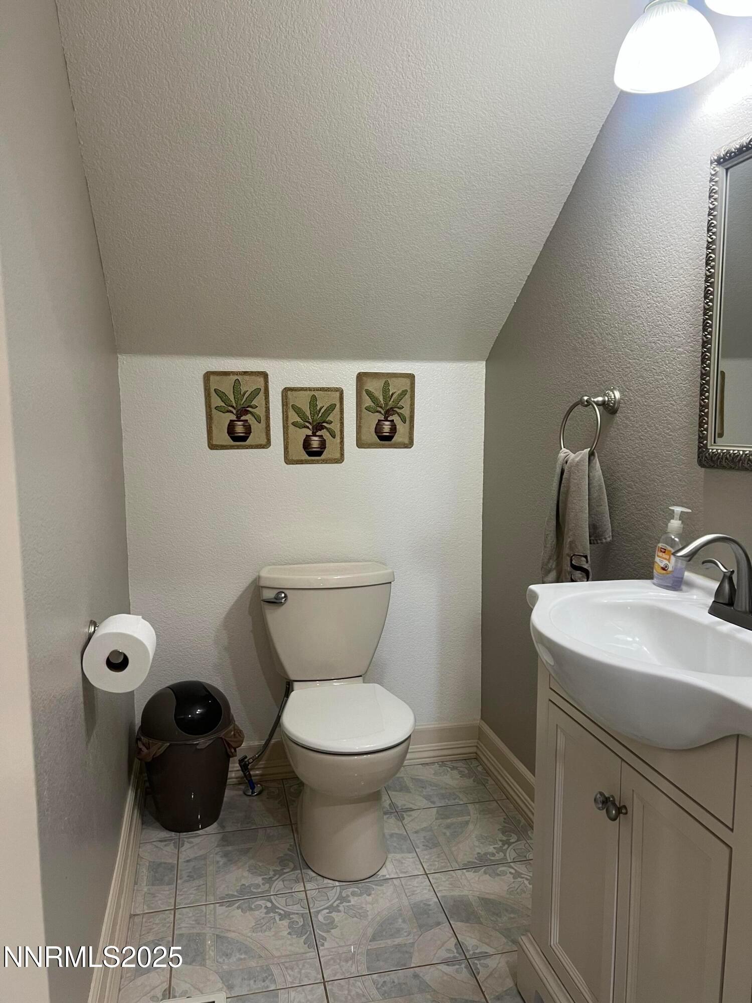 Sparks, Nevada, 89436, United States, 6 Bedrooms Bedrooms, ,4 BathroomsBathrooms,Residential,For Sale,1838343