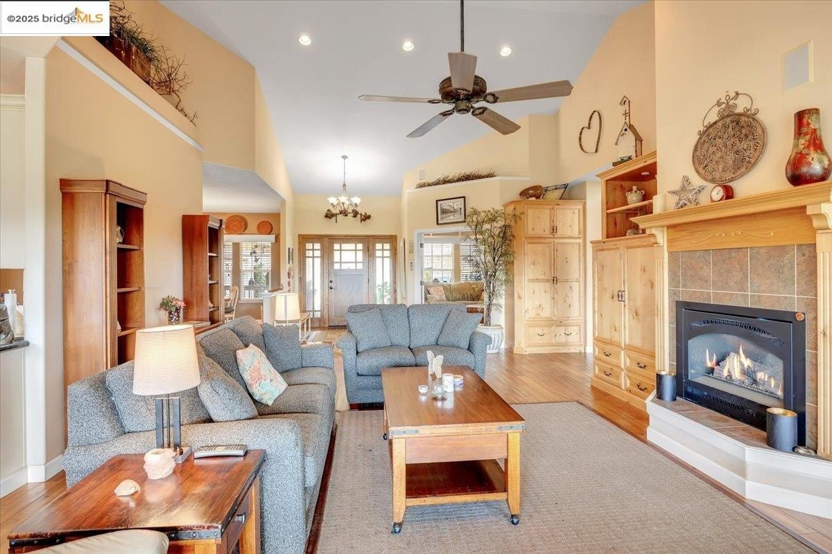 Angels Camp, California, 95222, United States, 3 Bedrooms Bedrooms, ,2 BathroomsBathrooms,Residential,For Sale,1956935