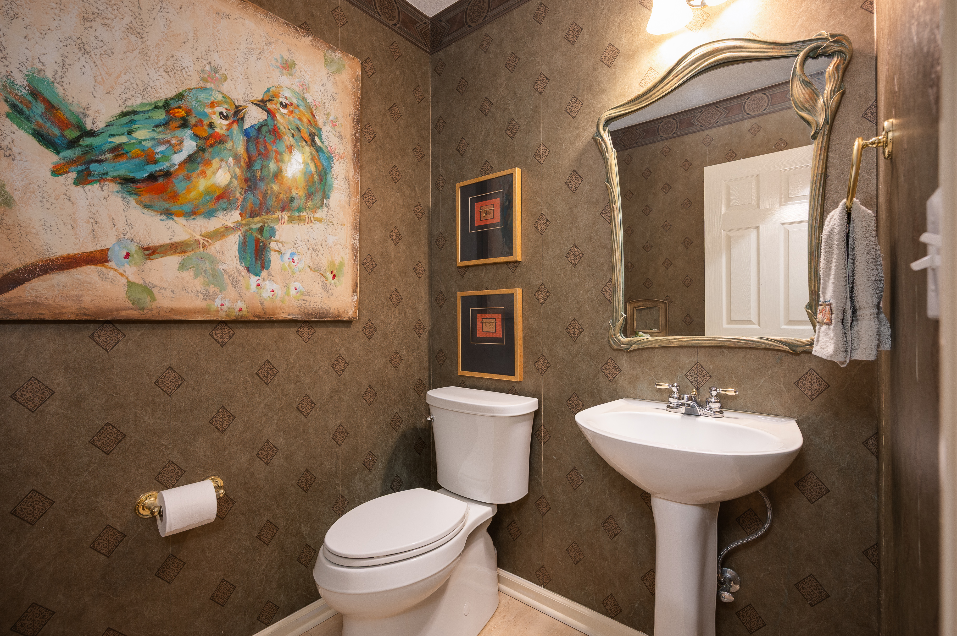  Luxury And Elegance Greet You At Every Turn In This Beautiful Home - 物件實景