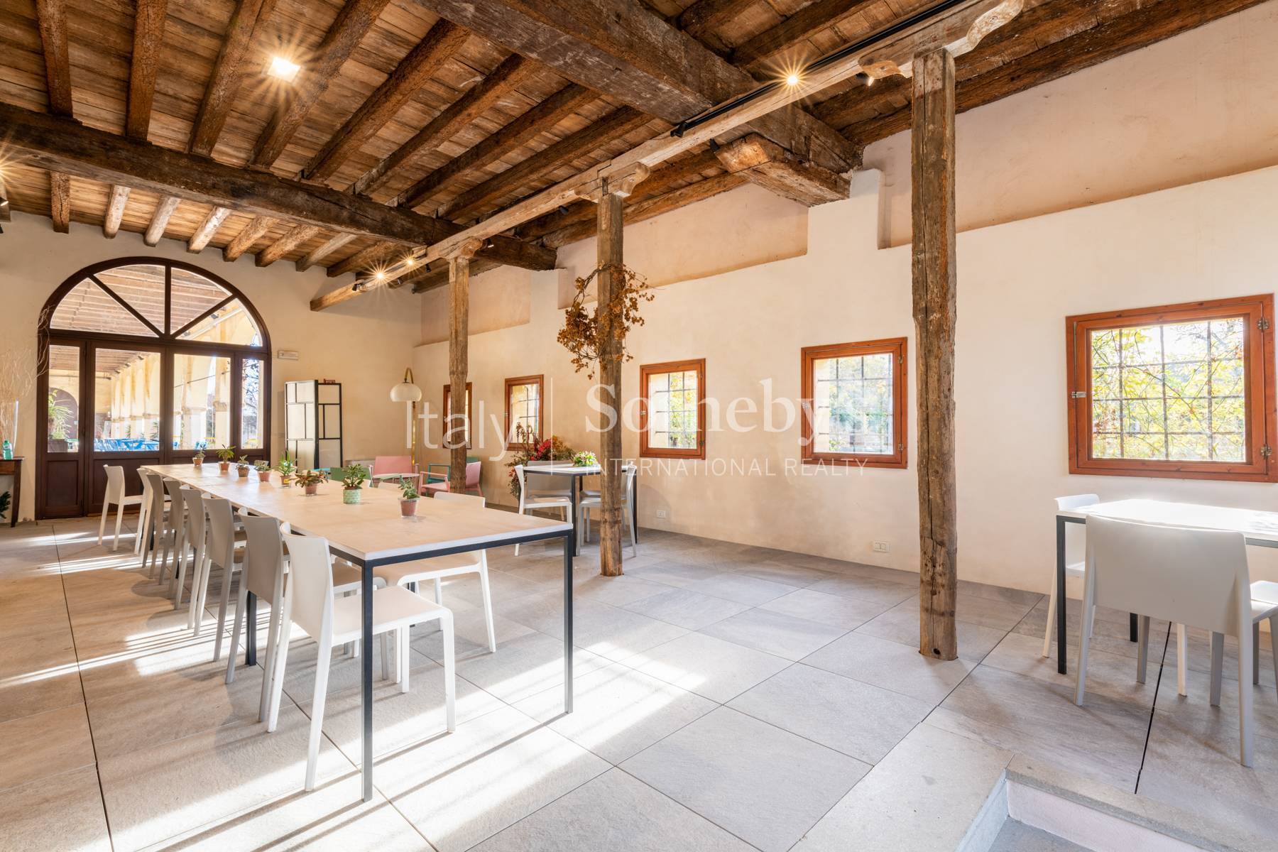  Venetian Renaissance Villa with frescoes and tower, barchessa and outbuildings - 物件實景