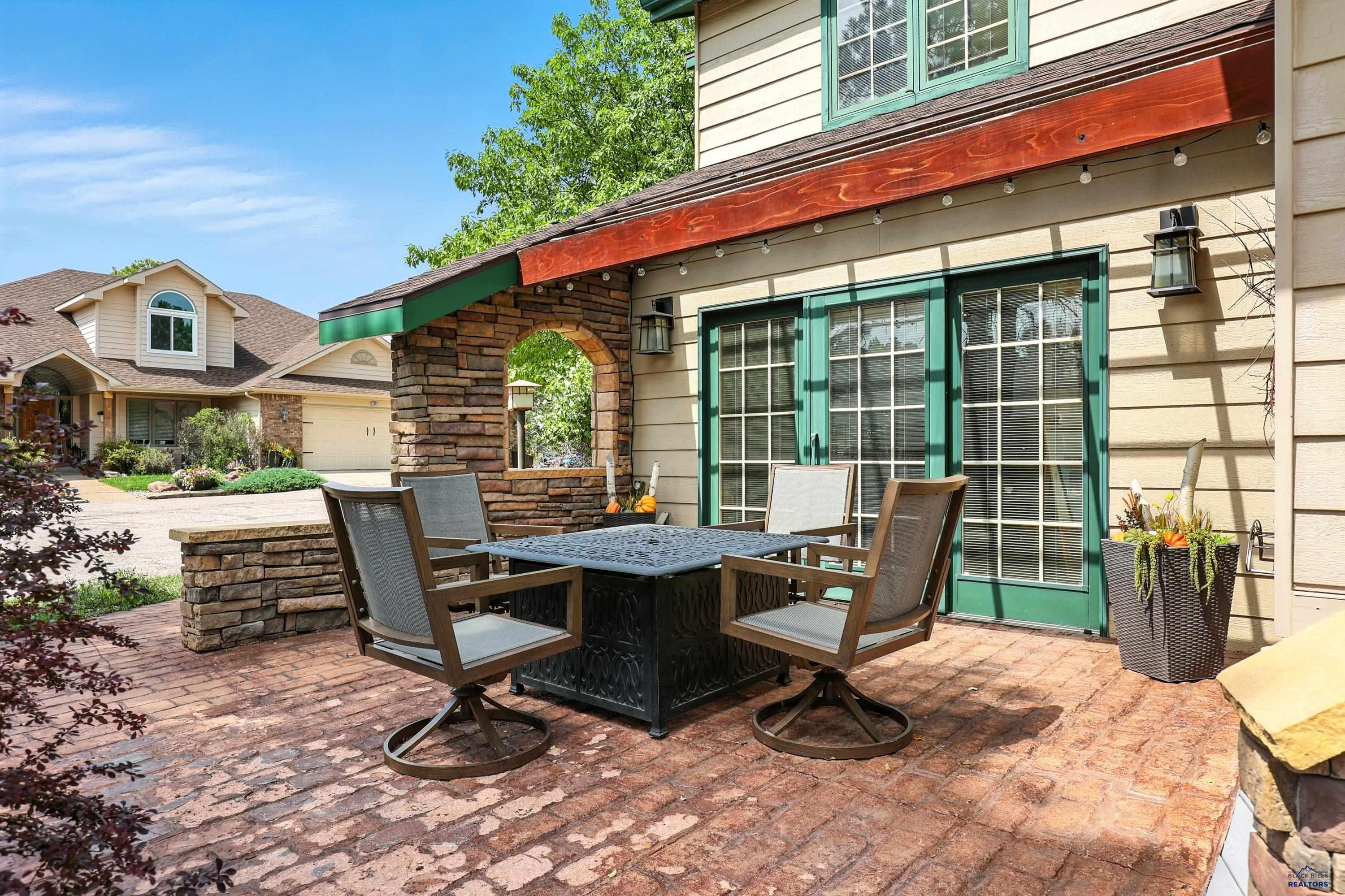 Rapid City, South Dakota, 57702, United States, 4 Bedrooms Bedrooms, ,3 BathroomsBathrooms,Residential,For Sale,1942179