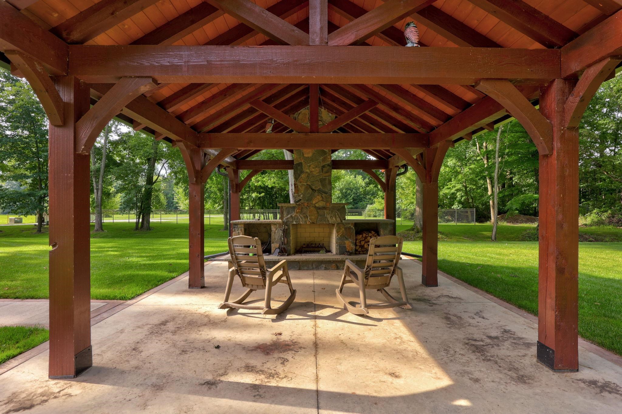 Birch Run, Michigan, 48415, United States, 3 Bedrooms Bedrooms, ,5 BathroomsBathrooms,Residential,For Sale,1977323