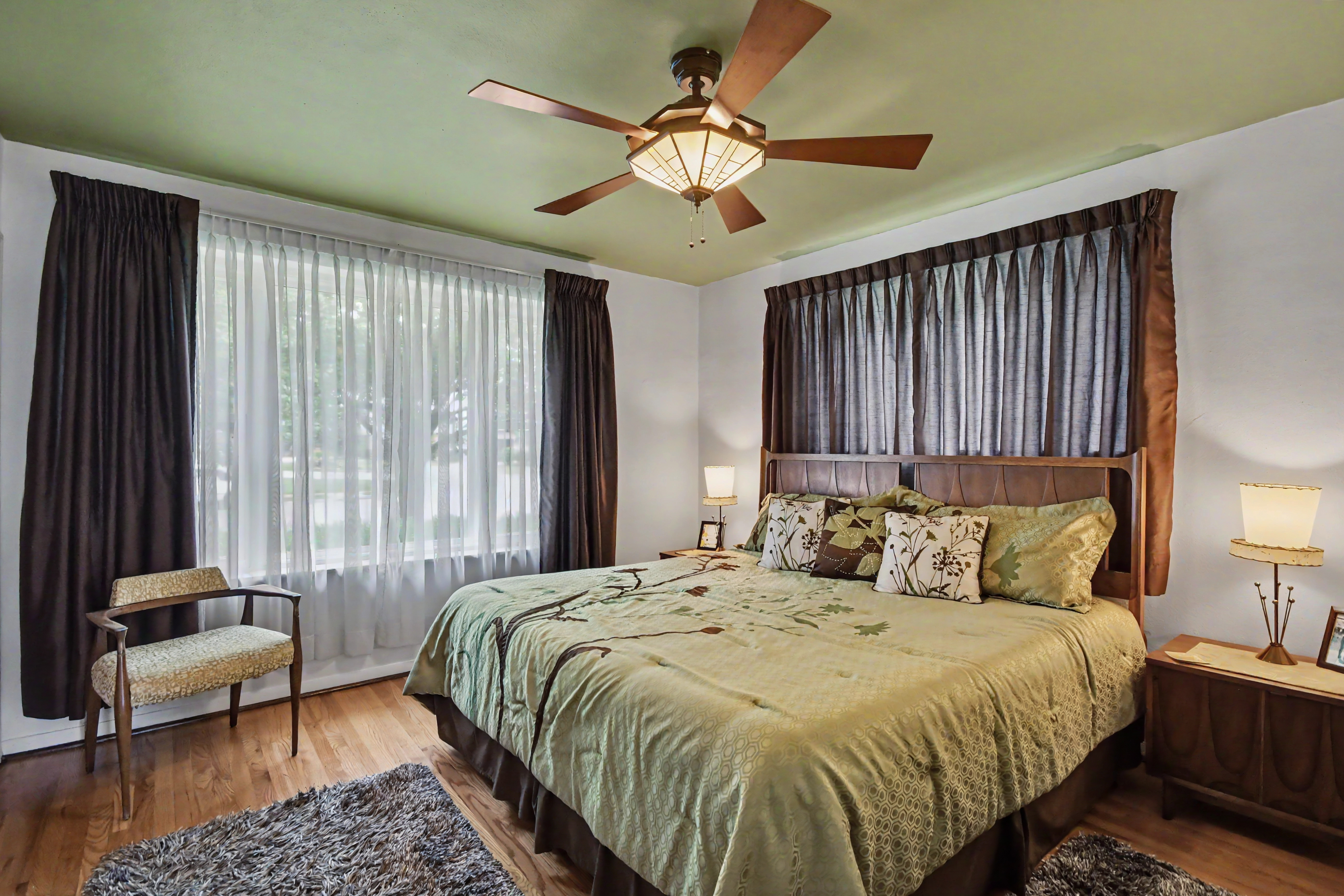  You’ll fall in love with this charming midcentury ranch. - 物件實景