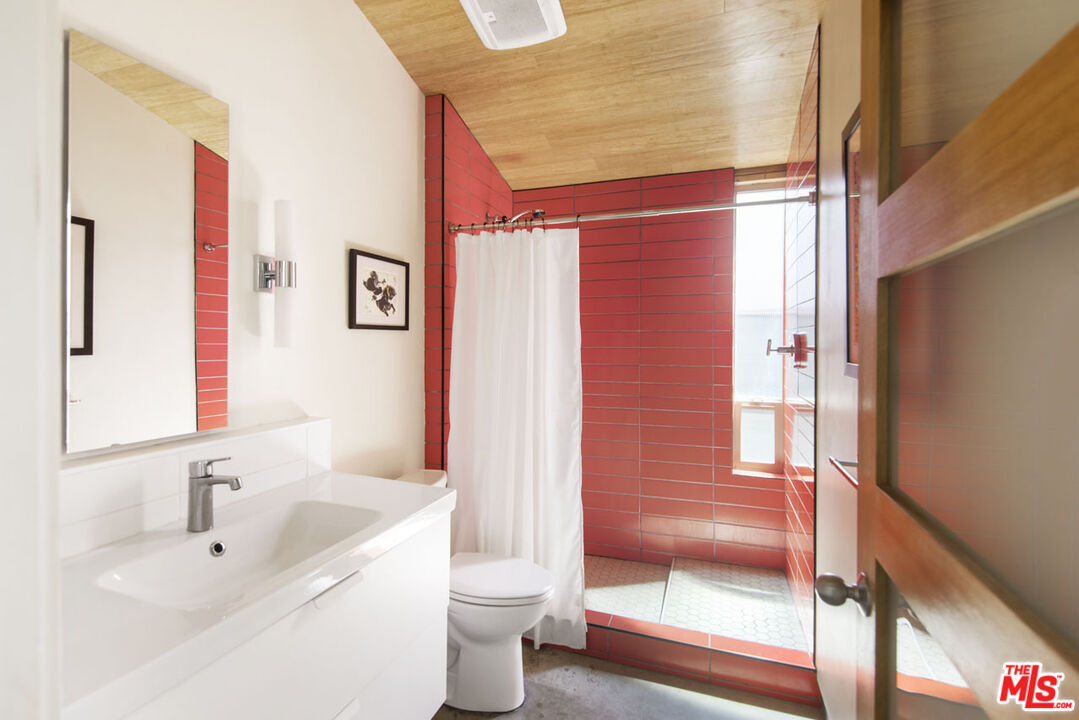 Los Angeles, California, 90041, United States, 4 Bedrooms Bedrooms, ,3 BathroomsBathrooms,Residential,For Sale,1859522
