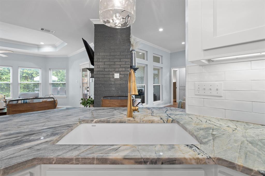 Waxahachie, Texas, 75165, United States, 3 Bedrooms Bedrooms, ,3 BathroomsBathrooms,Residential,For Sale,1987029