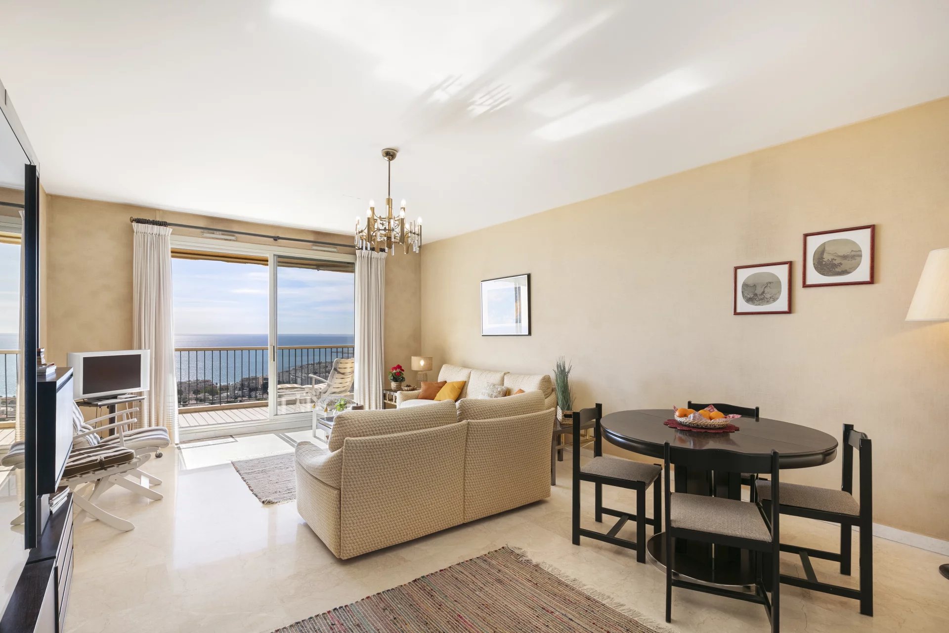 Nice, Provence-Alpes-Côte d’Azur, 06000, FR, 2 Bedrooms Bedrooms, ,2 BathroomsBathrooms,Residential,For Sale,1949633