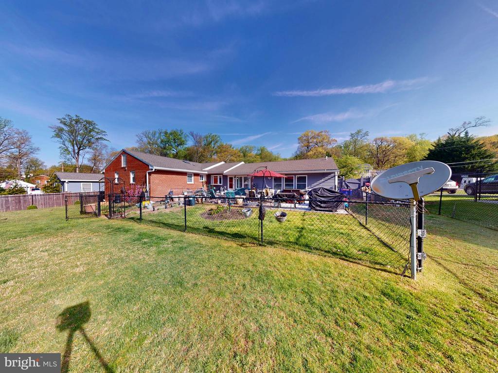 Silver Spring, Maryland, 20902, United States, 3 Bedrooms Bedrooms, ,3 BathroomsBathrooms,Residential,For Sale,1931688