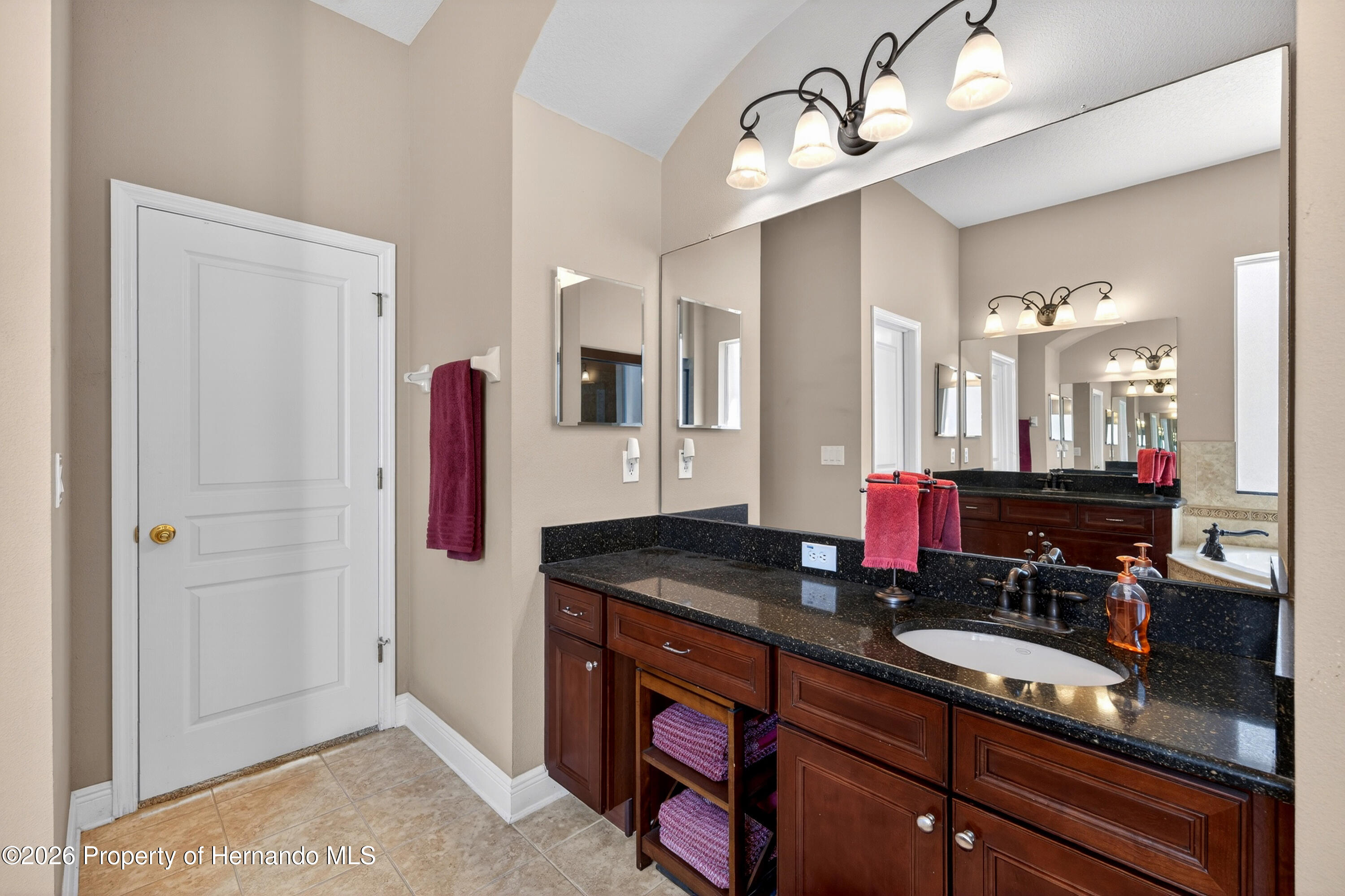 Brooksville, Florida, 34601, United States, 3 Bedrooms Bedrooms, ,5 BathroomsBathrooms,Residential,For Sale,2022480