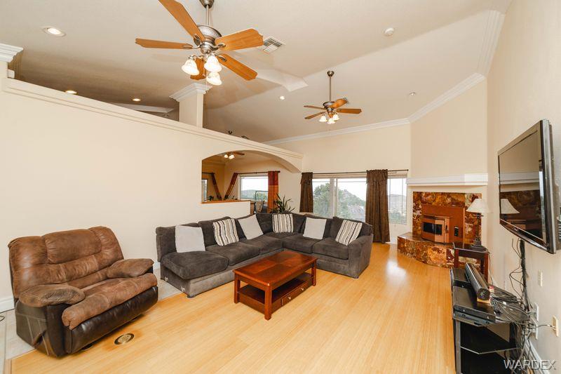 Kingman, Arizona, 86401, United States, 3 Bedrooms Bedrooms, ,2 BathroomsBathrooms,Residential,For Sale,1980873