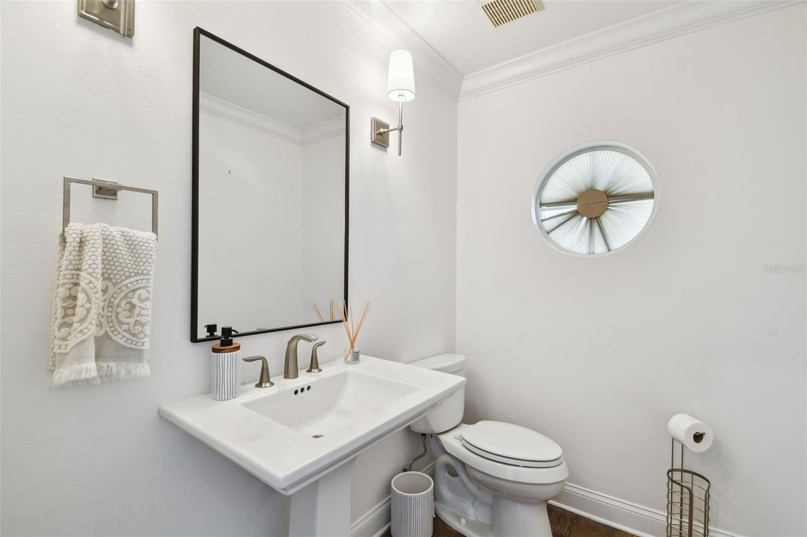 Tampa, Florida, 33602, United States, 4 Bedrooms Bedrooms, ,4 BathroomsBathrooms,Residential,For Sale,1976189