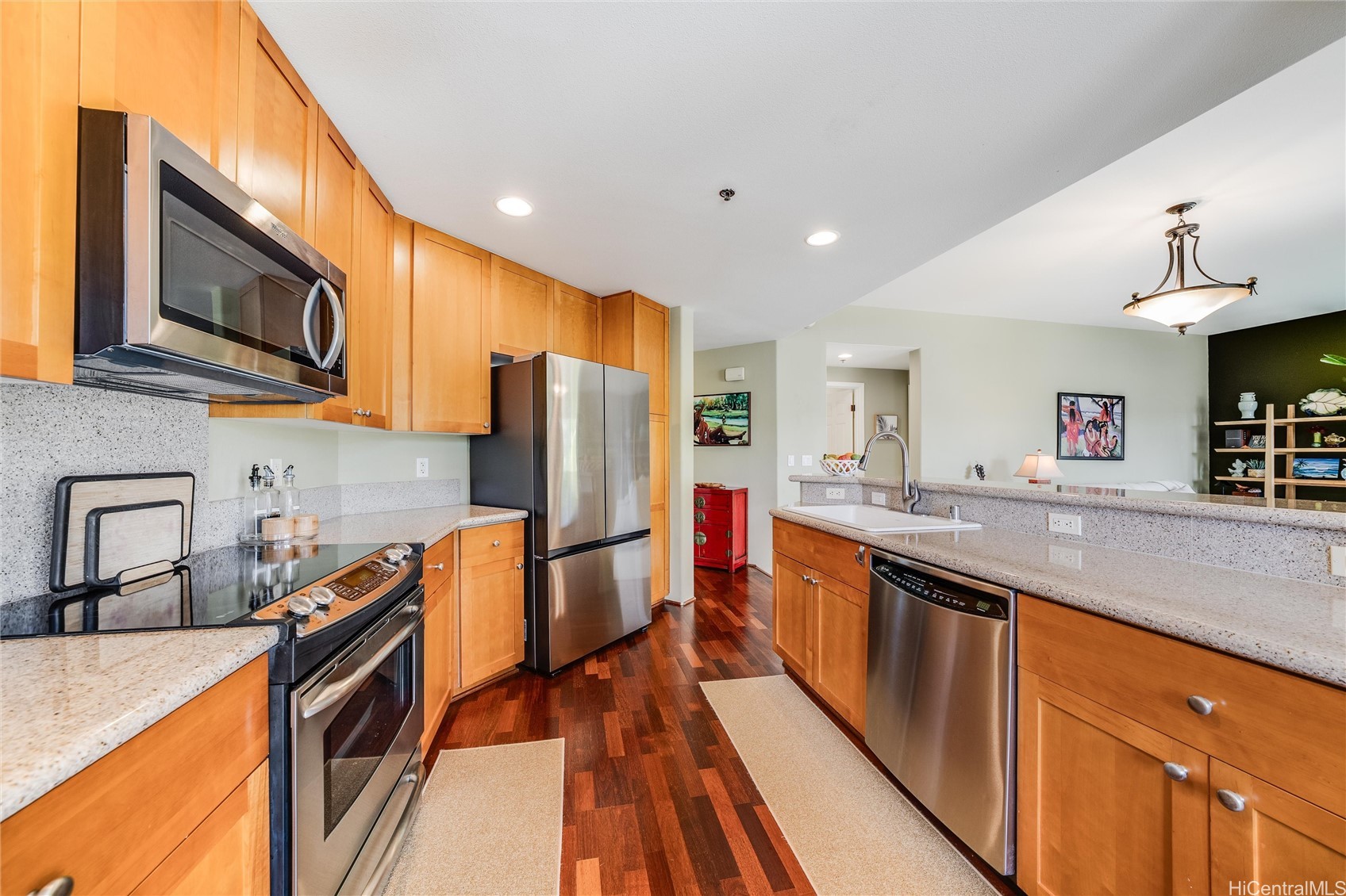 Honolulu, Hawaii, 96825, United States, 3 Bedrooms Bedrooms, ,2 BathroomsBathrooms,Residential,For Sale,1885693