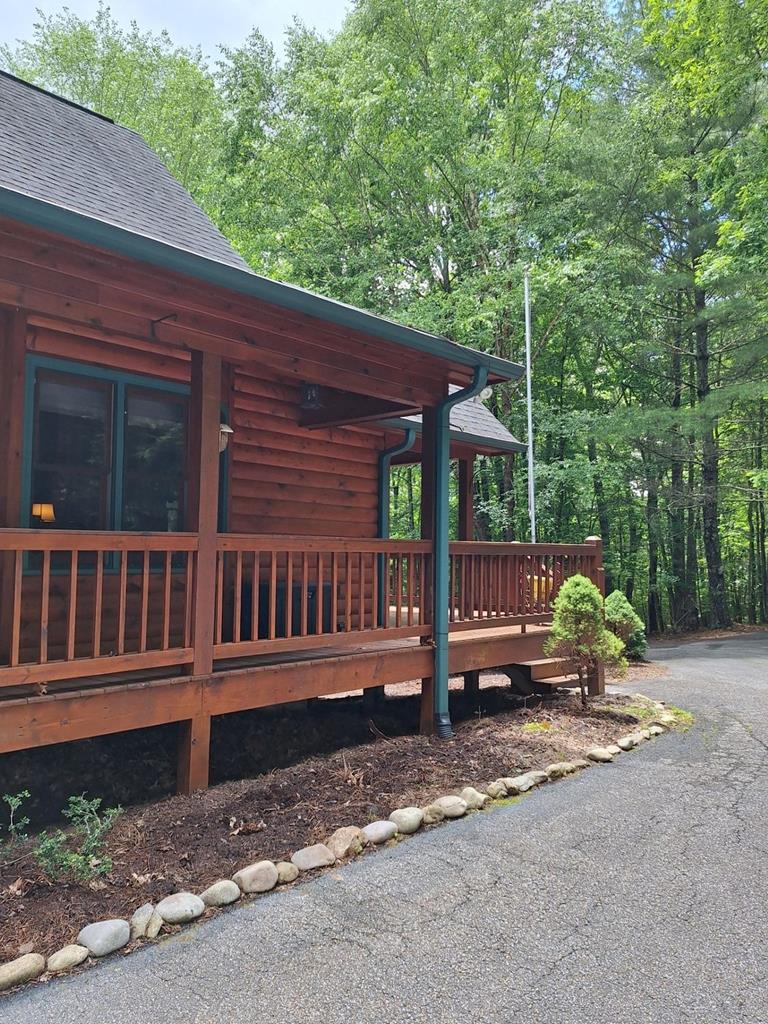 Morganton, Georgia, 30560, United States, 3 Bedrooms Bedrooms, ,3 BathroomsBathrooms,Residential,For Sale,1858893