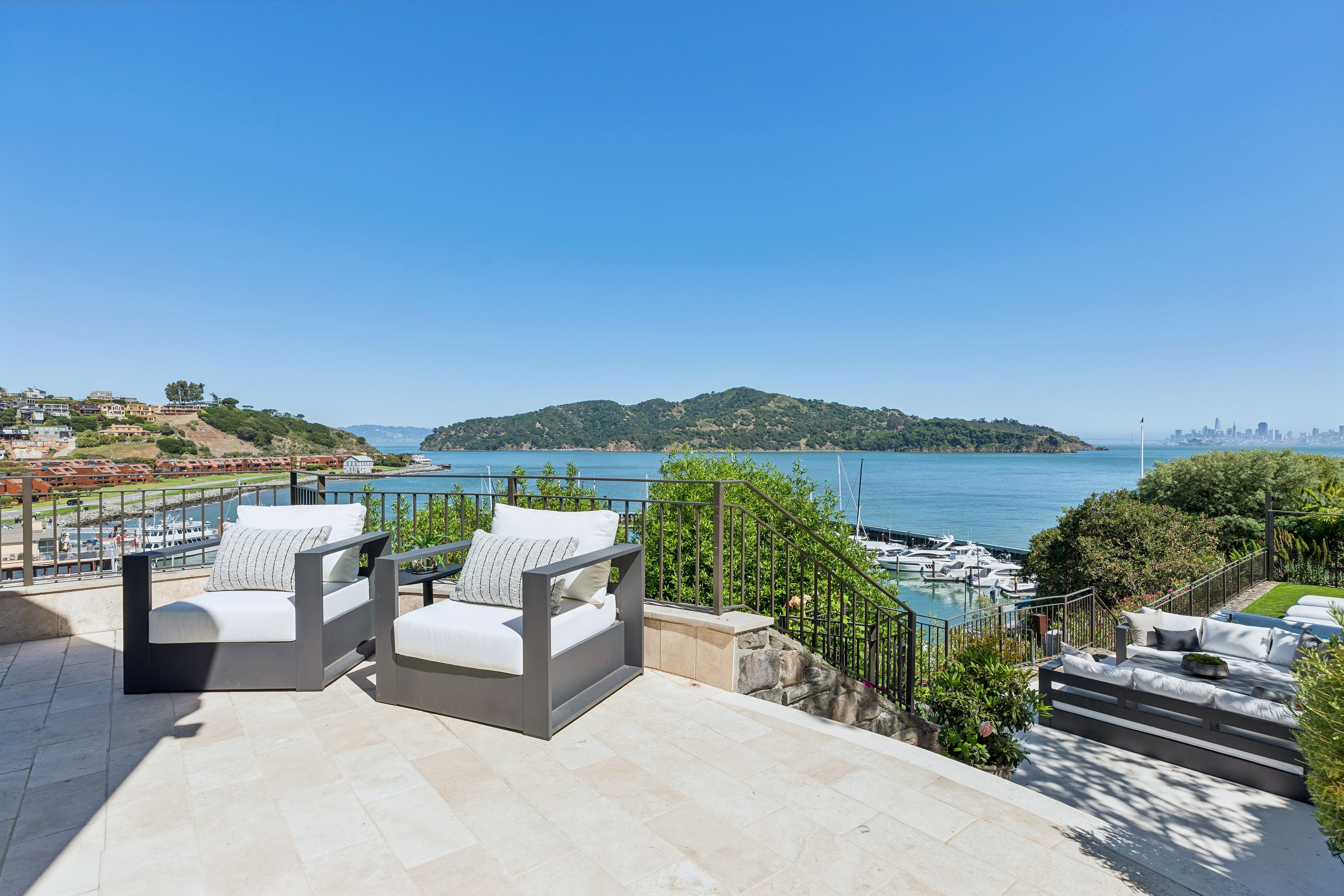  Corinthian Island Estate - 物件實景