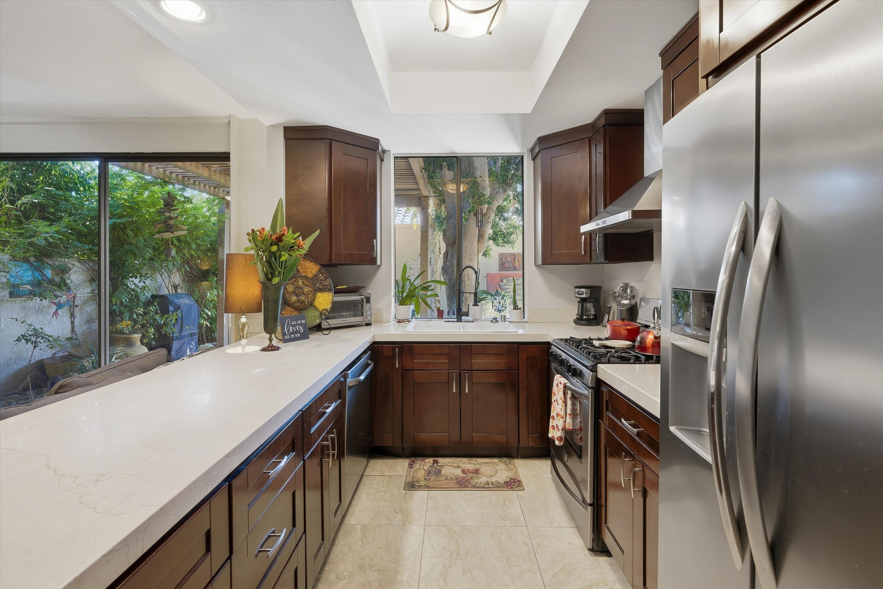 Rancho Mirage, California, 92270, United States, 2 Bedrooms Bedrooms, ,2 BathroomsBathrooms,Residential,For Sale,1993377