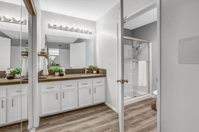 San Diego, California, 92108, United States, 2 Bedrooms Bedrooms, ,2 BathroomsBathrooms,Residential,For Sale,1873743