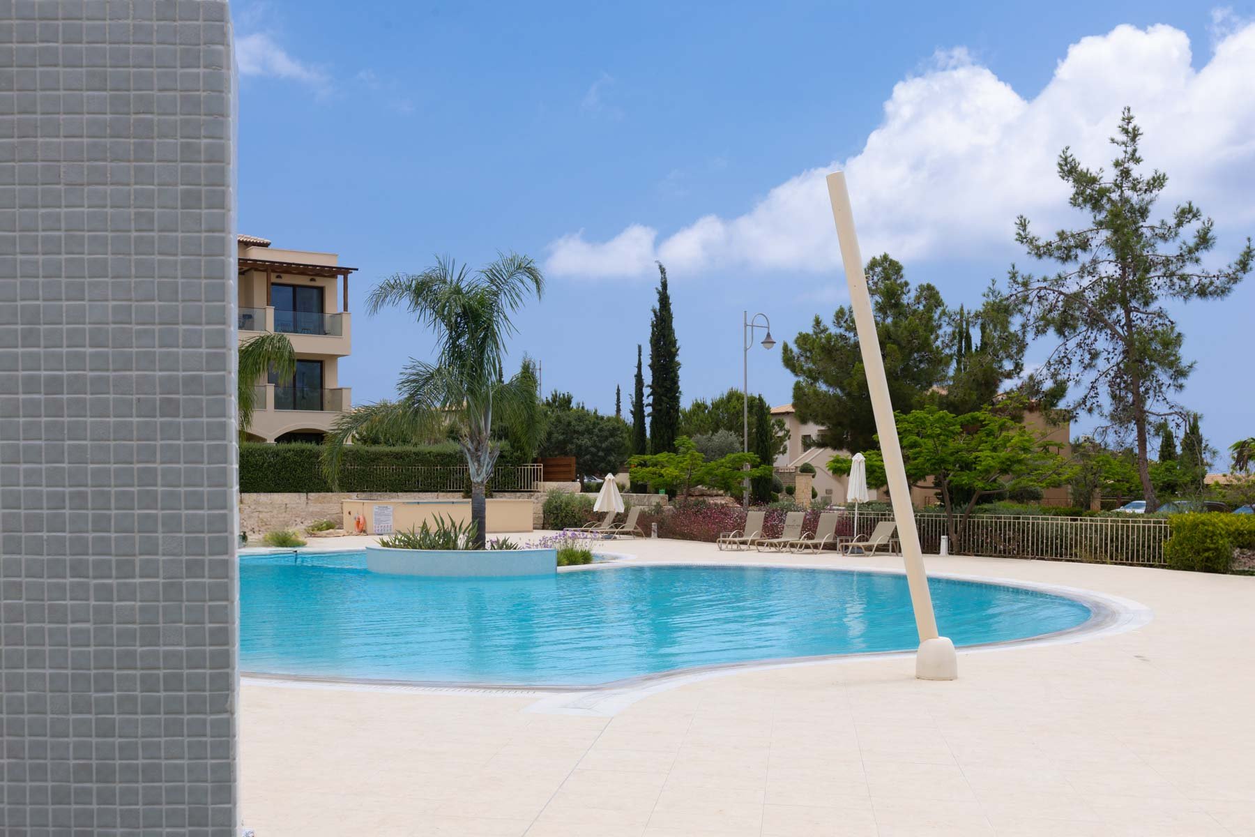  3 Bedroom Apartment with Private Garden in Aphrodite Hills Golf Resort - 物件實景