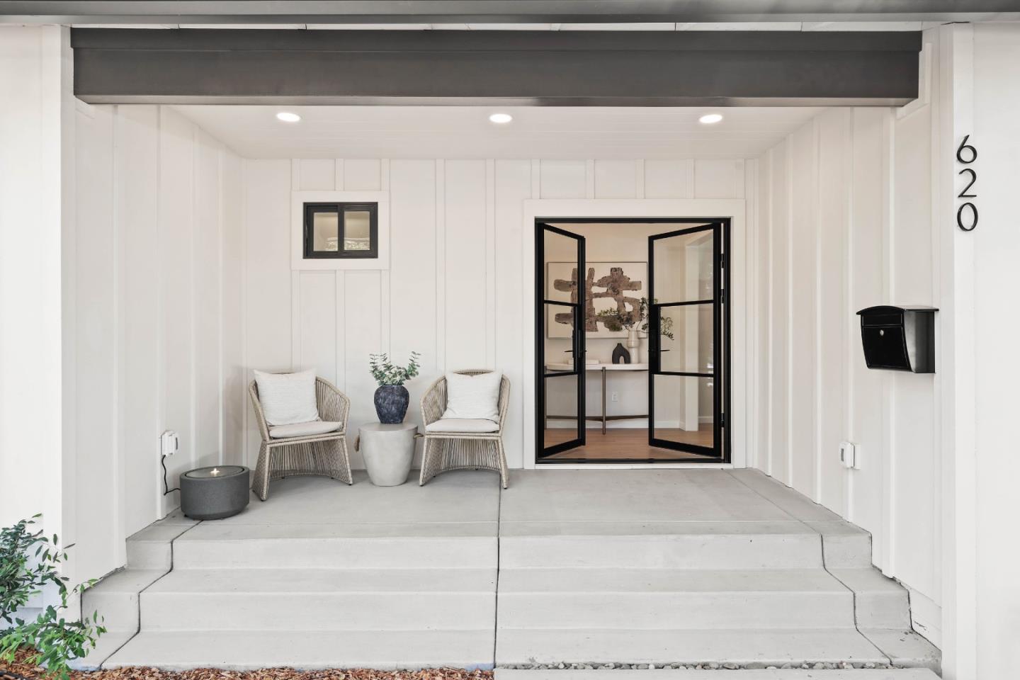 Redwood City, California, 94062, United States, 4 Bedrooms Bedrooms, ,4 BathroomsBathrooms,Residential,For Sale,1950985