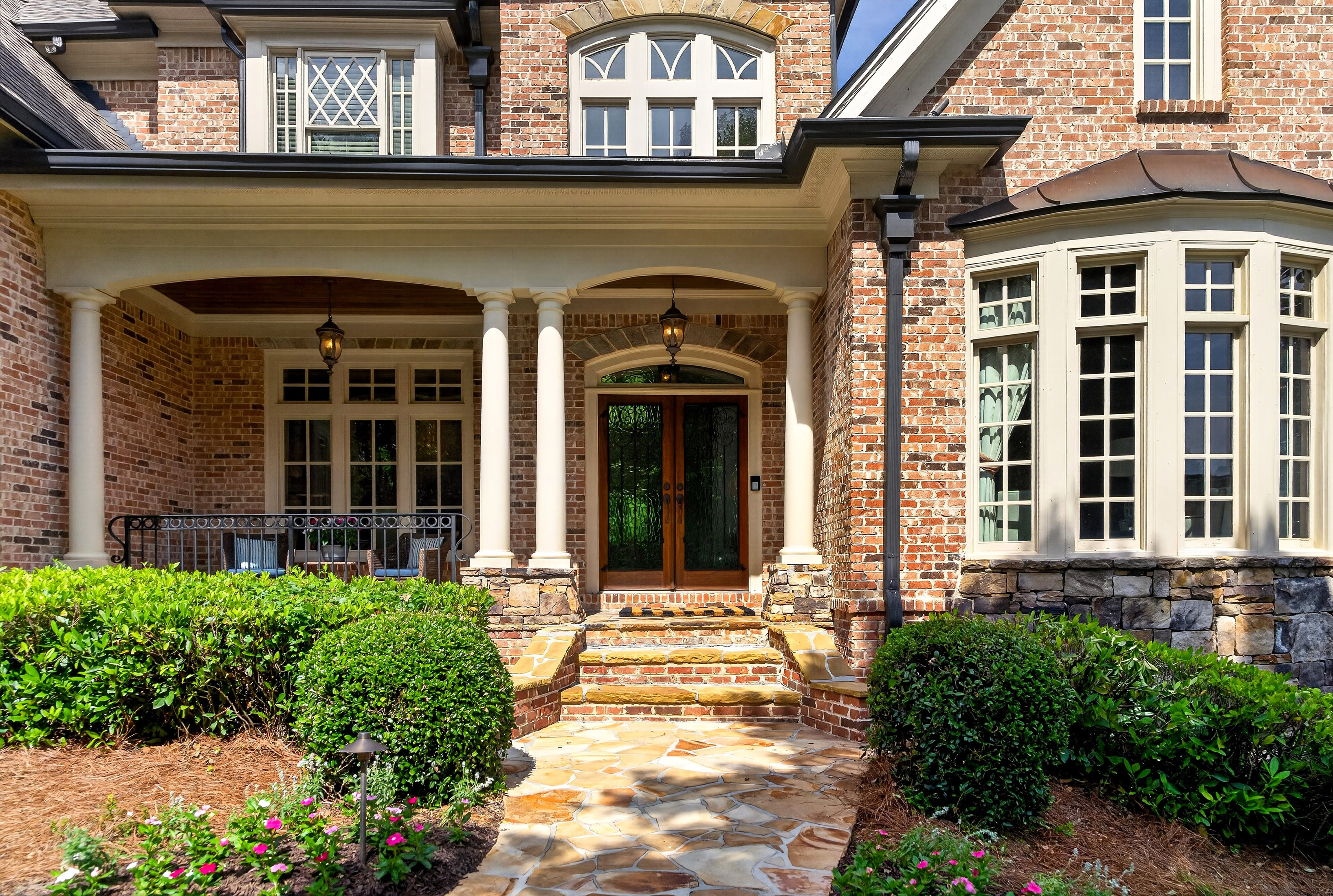  Luxury Estate Living Meets Modern Sophistication - 物件實景