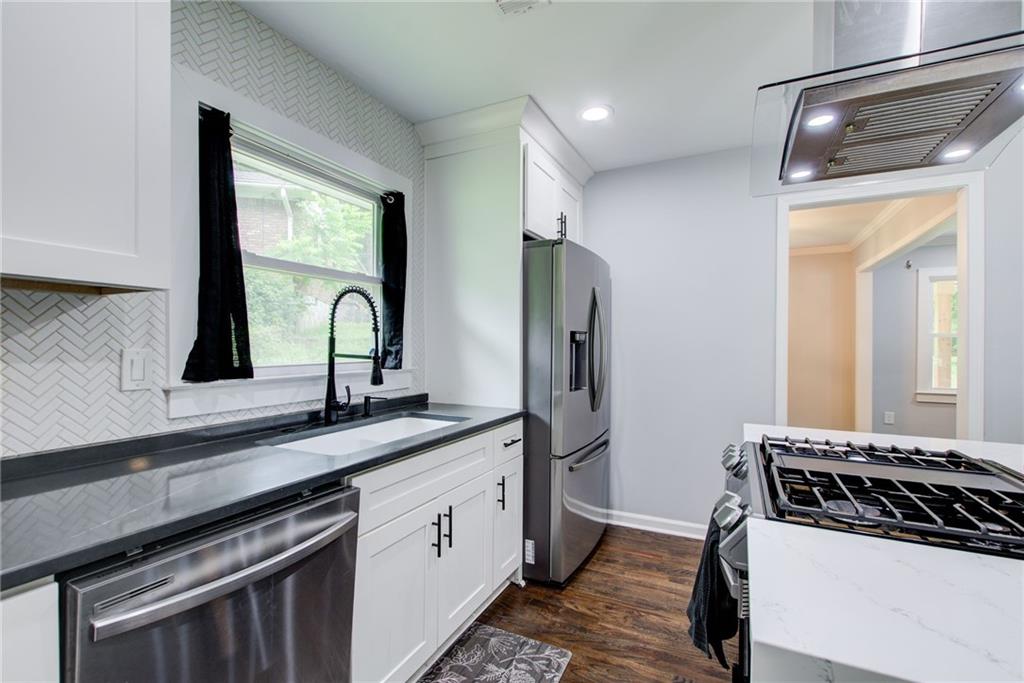Atlanta, Georgia, 30311, United States, 4 Bedrooms Bedrooms, ,3 BathroomsBathrooms,Residential,For Sale,1856259