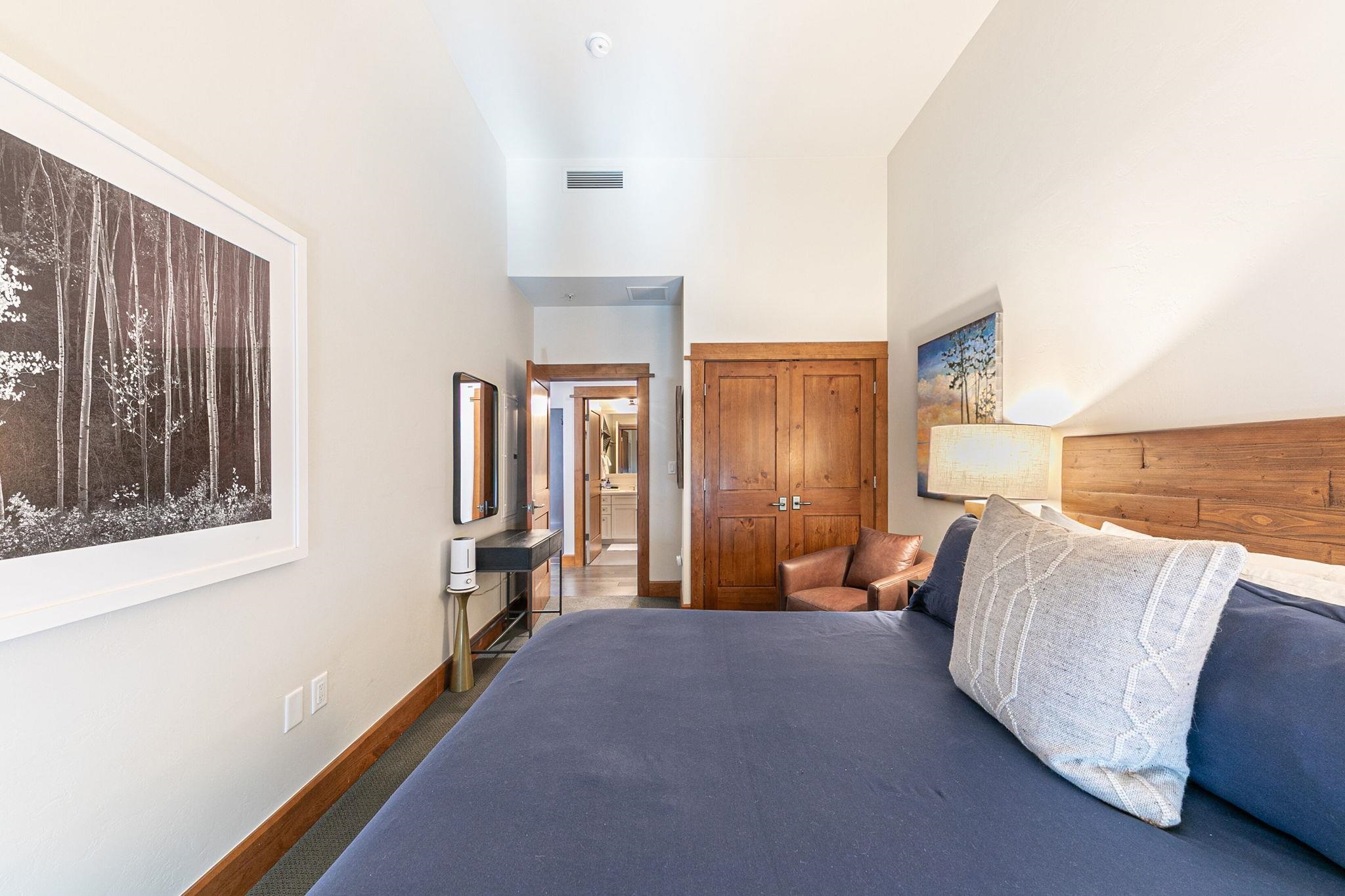 Truckee, California, 96161, United States, 2 Bedrooms Bedrooms, ,2 BathroomsBathrooms,Residential,For Sale,1999045