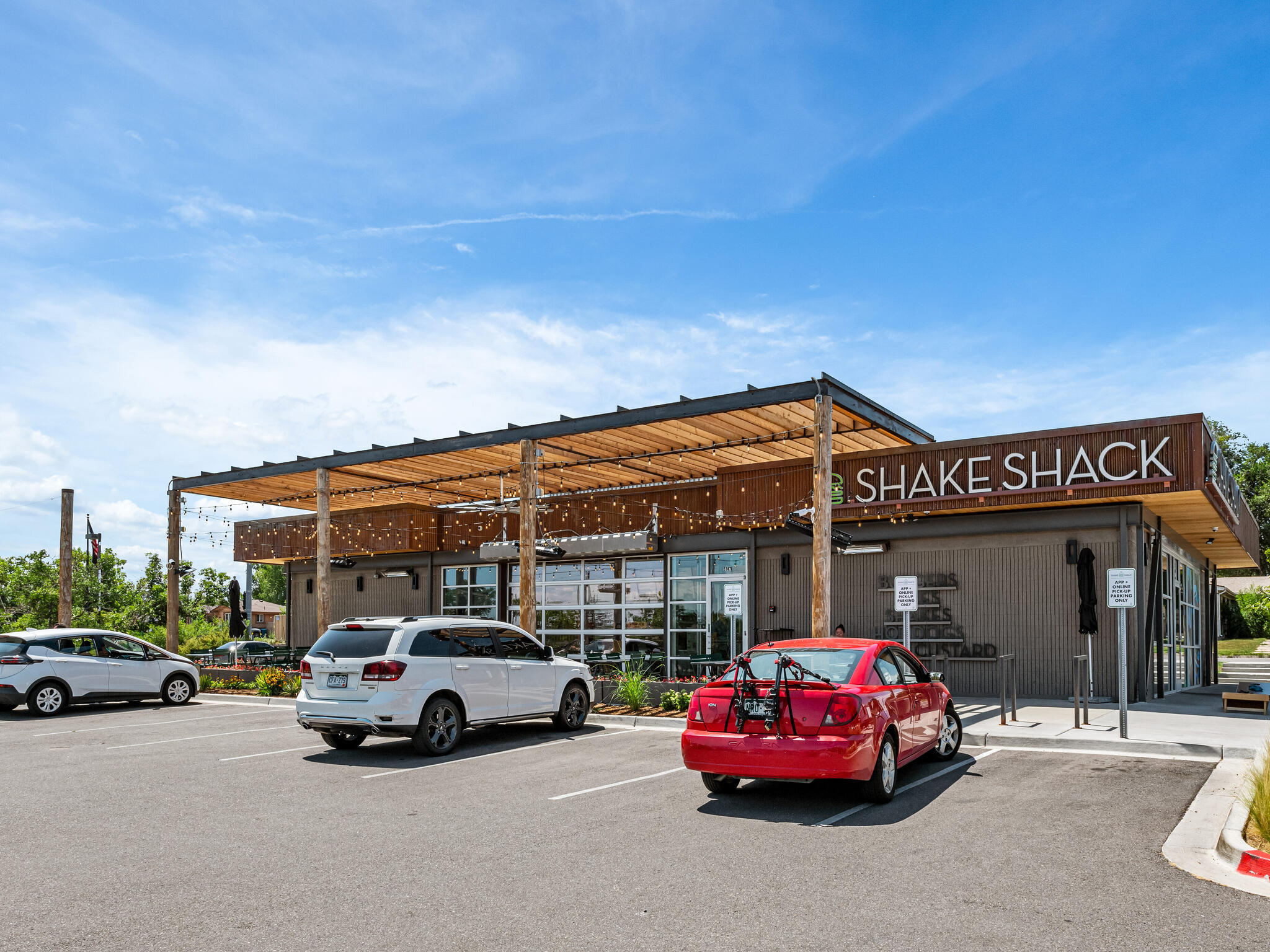  Sweeping, Unobstructed Mountain Views From This Sloan