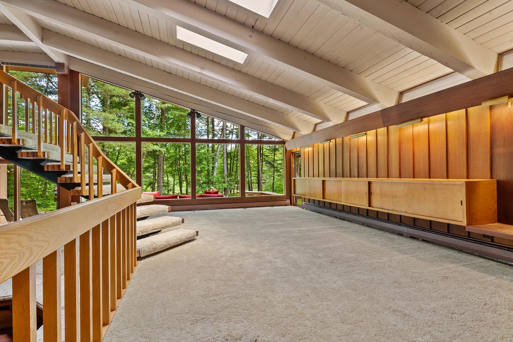 Manitowish Waters, Wisconsin, 54545, United States, 4 Bedrooms Bedrooms, ,3 BathroomsBathrooms,Residential,For Sale,1974750