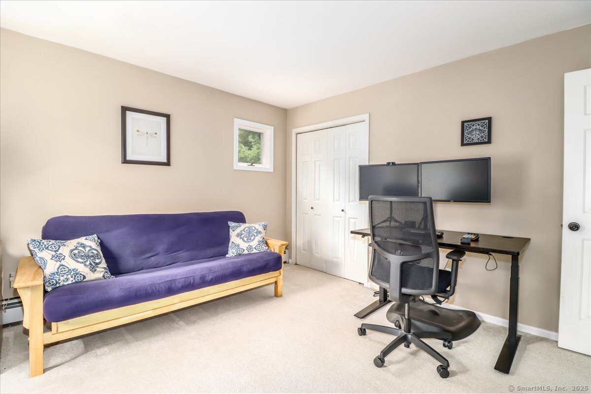 Oxford, Connecticut, 06478, United States, 3 Bedrooms Bedrooms, ,3 BathroomsBathrooms,Residential,For Sale,1916660