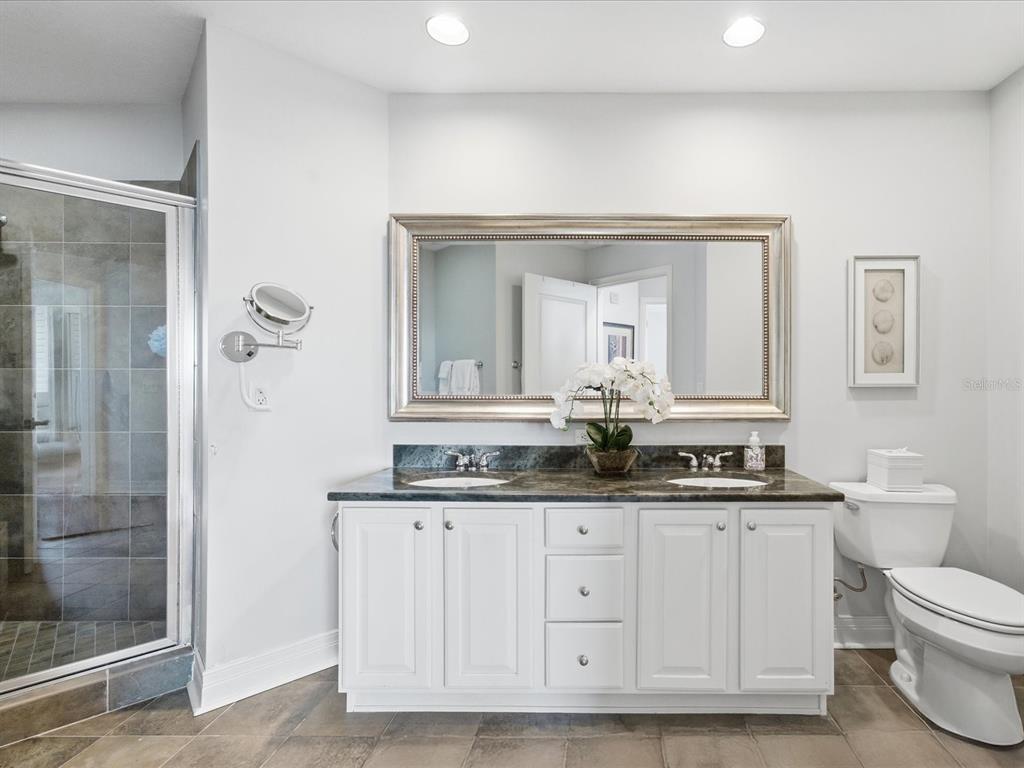 Tampa, Florida, 33602, United States, 2 Bedrooms Bedrooms, ,3 BathroomsBathrooms,Residential,For Sale,2003019