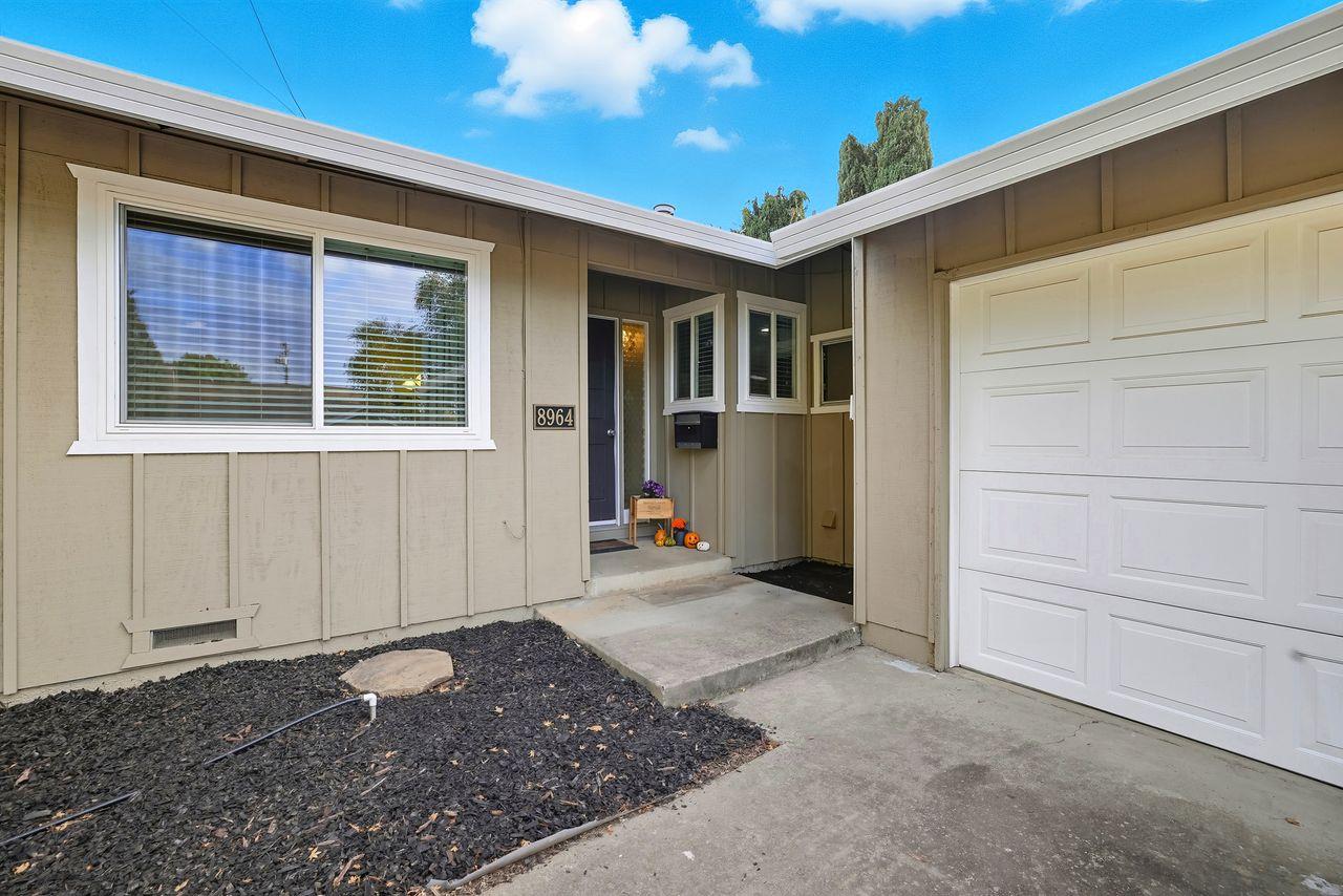 Sacramento, California, 95826, United States, 3 Bedrooms Bedrooms, ,2 BathroomsBathrooms,Residential,For Sale,1968720