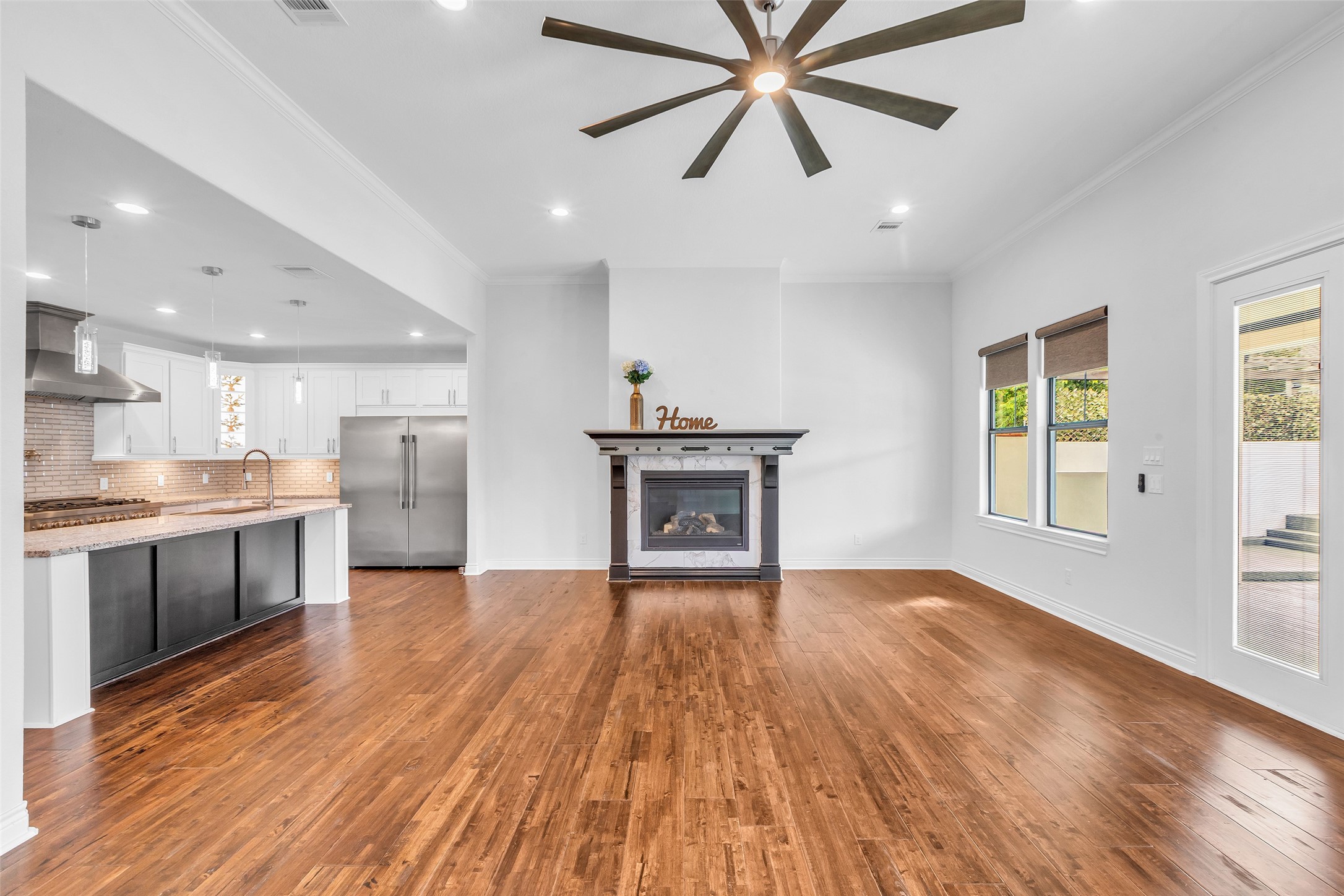 Montgomery, Texas, 77356, United States, 4 Bedrooms Bedrooms, ,4 BathroomsBathrooms,Residential,For Sale,1989198