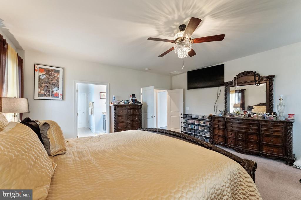 Spotsylvania, Virginia, 22551, United States, 3 Bedrooms Bedrooms, ,4 BathroomsBathrooms,Residential,For Sale,1869510