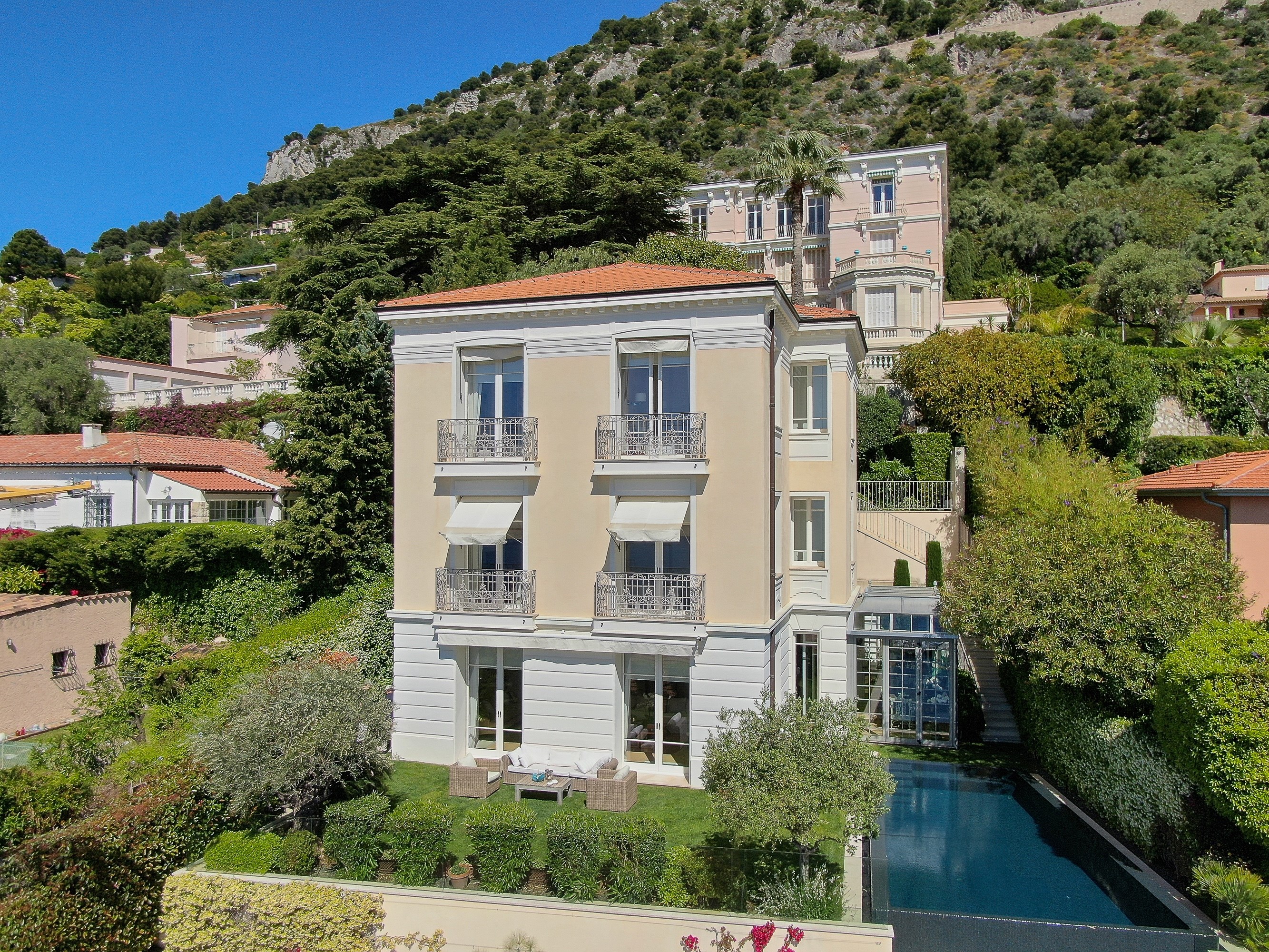  Beaulieu-sur-Mer villa Belle Époque avec vue mer panoramique et piscine à débor… - 物件實景