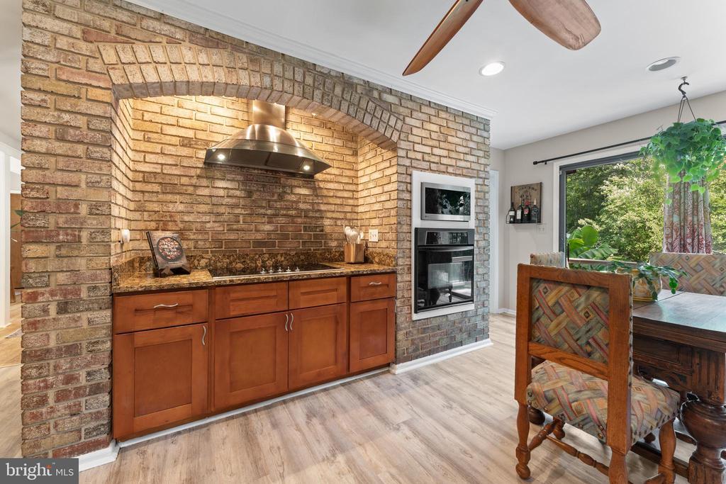 Spotsylvania, Virginia, 22551, United States, 5 Bedrooms Bedrooms, ,4 BathroomsBathrooms,Residential,For Sale,1885804