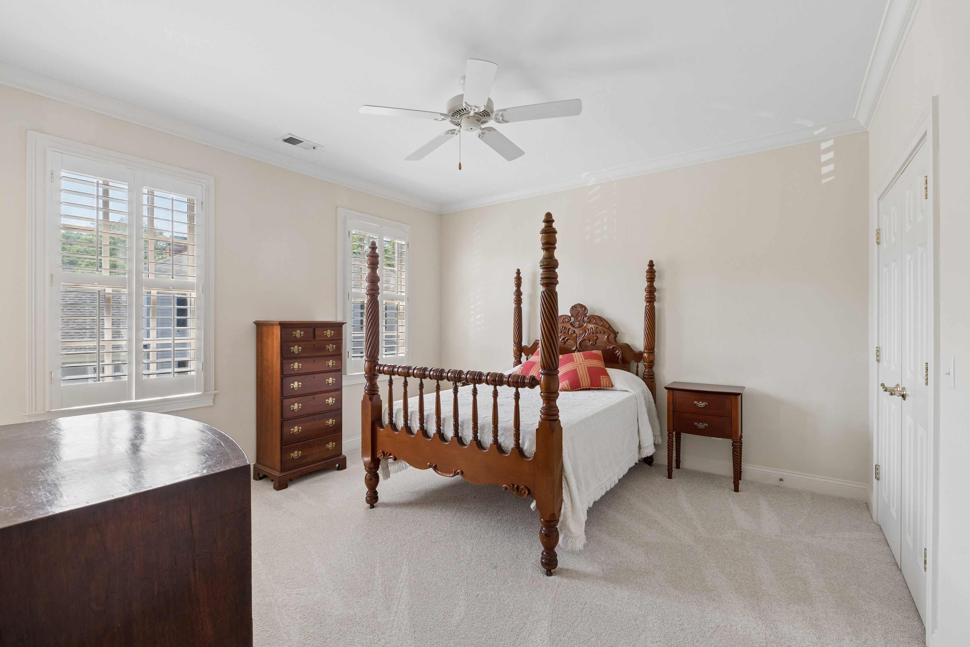  Traditional Cedar Shingle Beauty - 物件實景