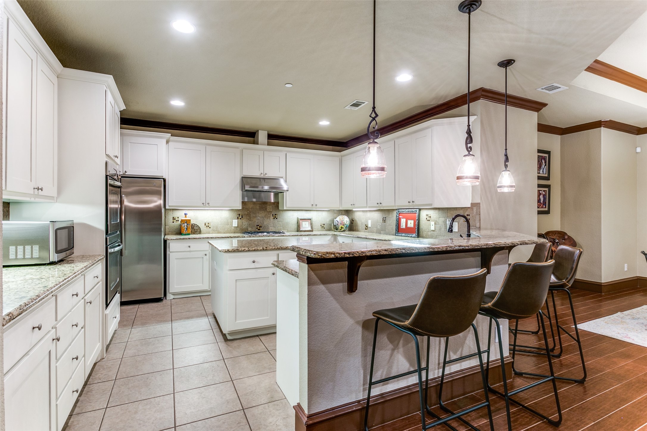 Grapevine, Texas, 76051, United States, 3 Bedrooms Bedrooms, ,2 BathroomsBathrooms,Residential,For Sale,1857561